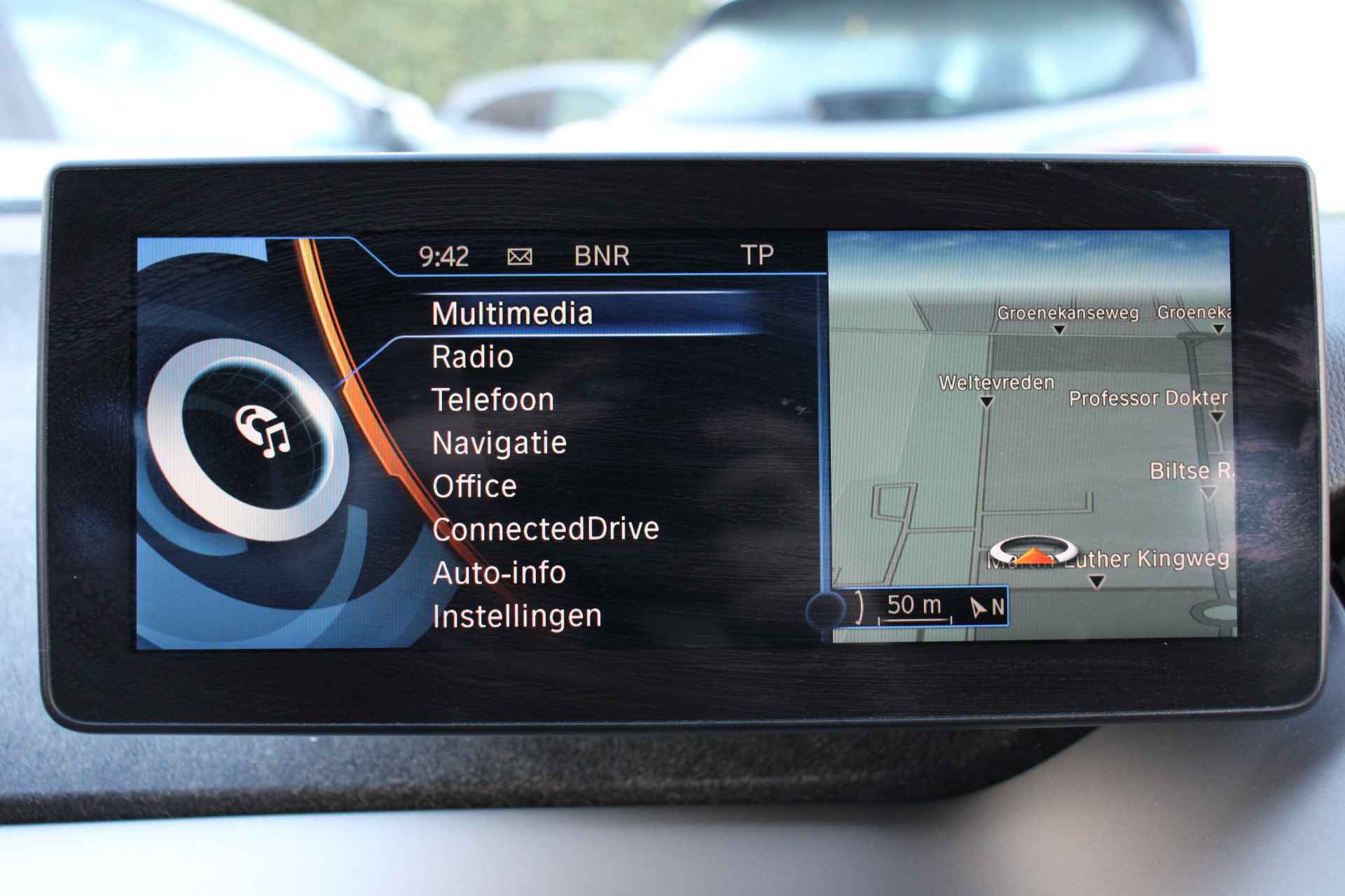 BMW i3 BASIS COMFORT ADVANCE 22 KWH | NAVI-PROF | CAMERA | CLIMA | STOELVERWARMING | CRUISE | LM. VELGEN | PARK SENS V+A - 9/50