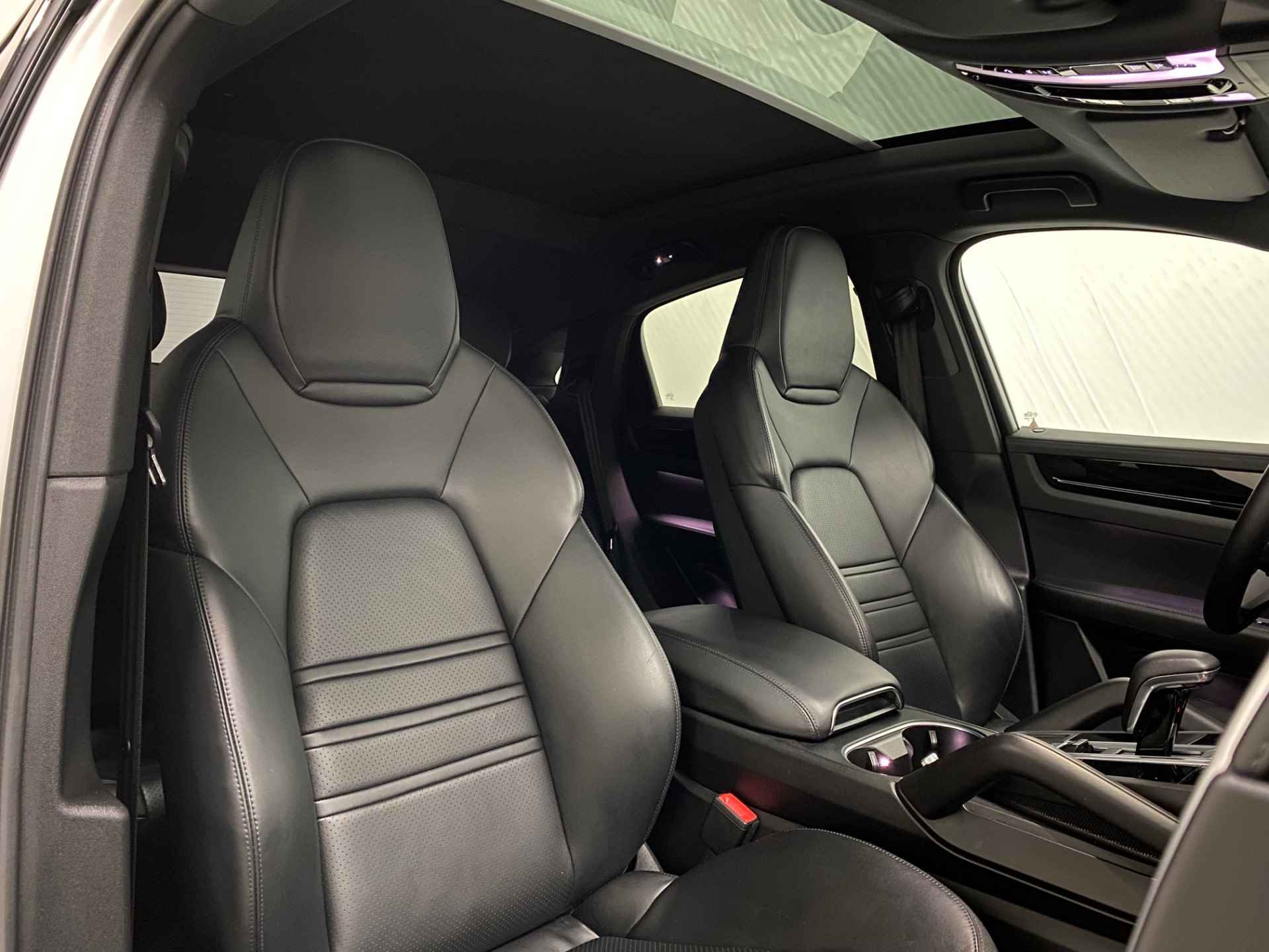 Porsche Cayenne Coupé 3.0 E-Hybrid 21inch ACC Sportchrono Luchtv. 360°camera Stoelen Leder+Memo 21inch - 4/50