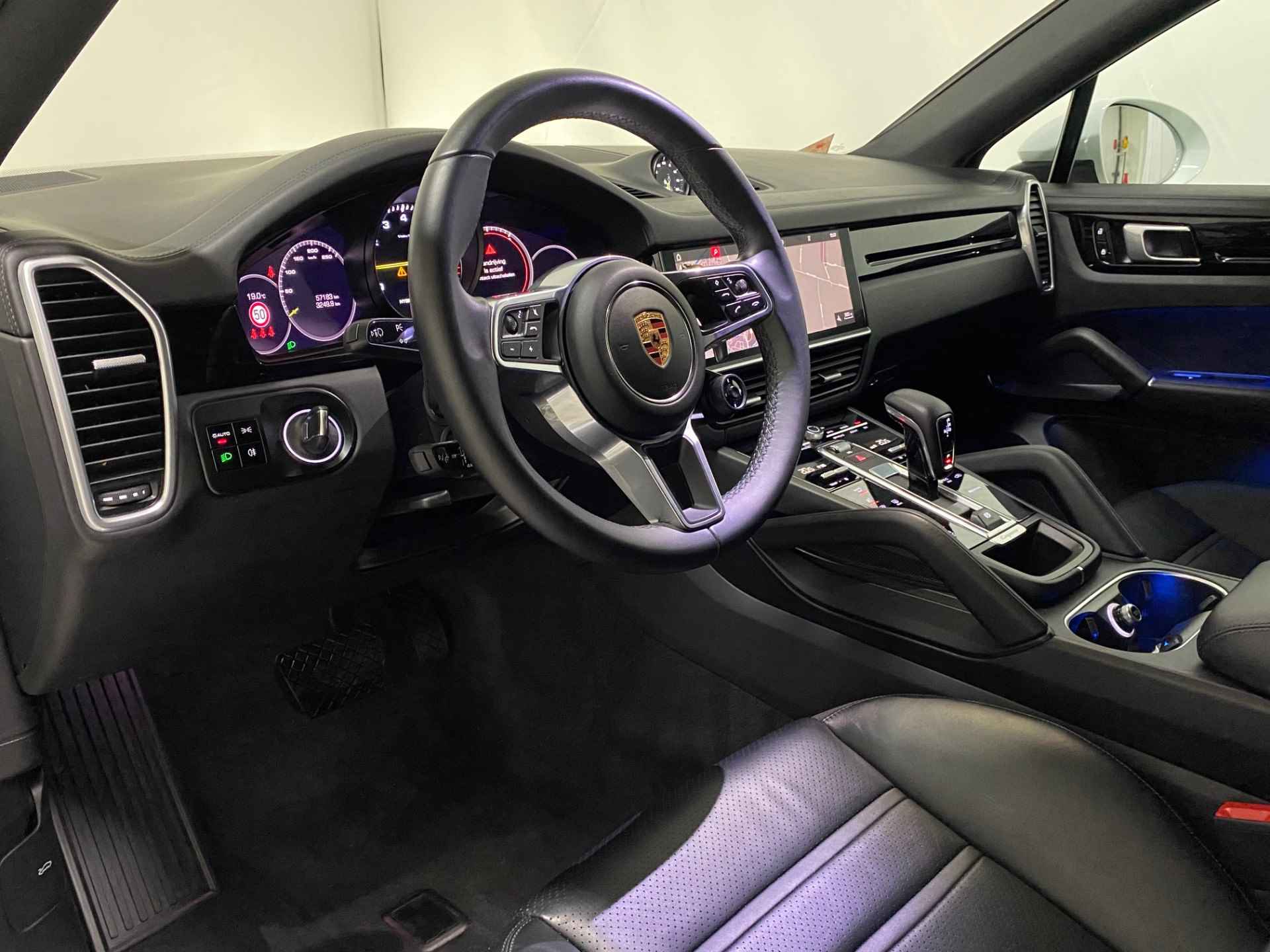 Porsche Cayenne Coupé 3.0 E-Hybrid 21inch ACC Sportchrono Luchtv. 360°camera Stoelen Leder+Memo 21inch - 23/50