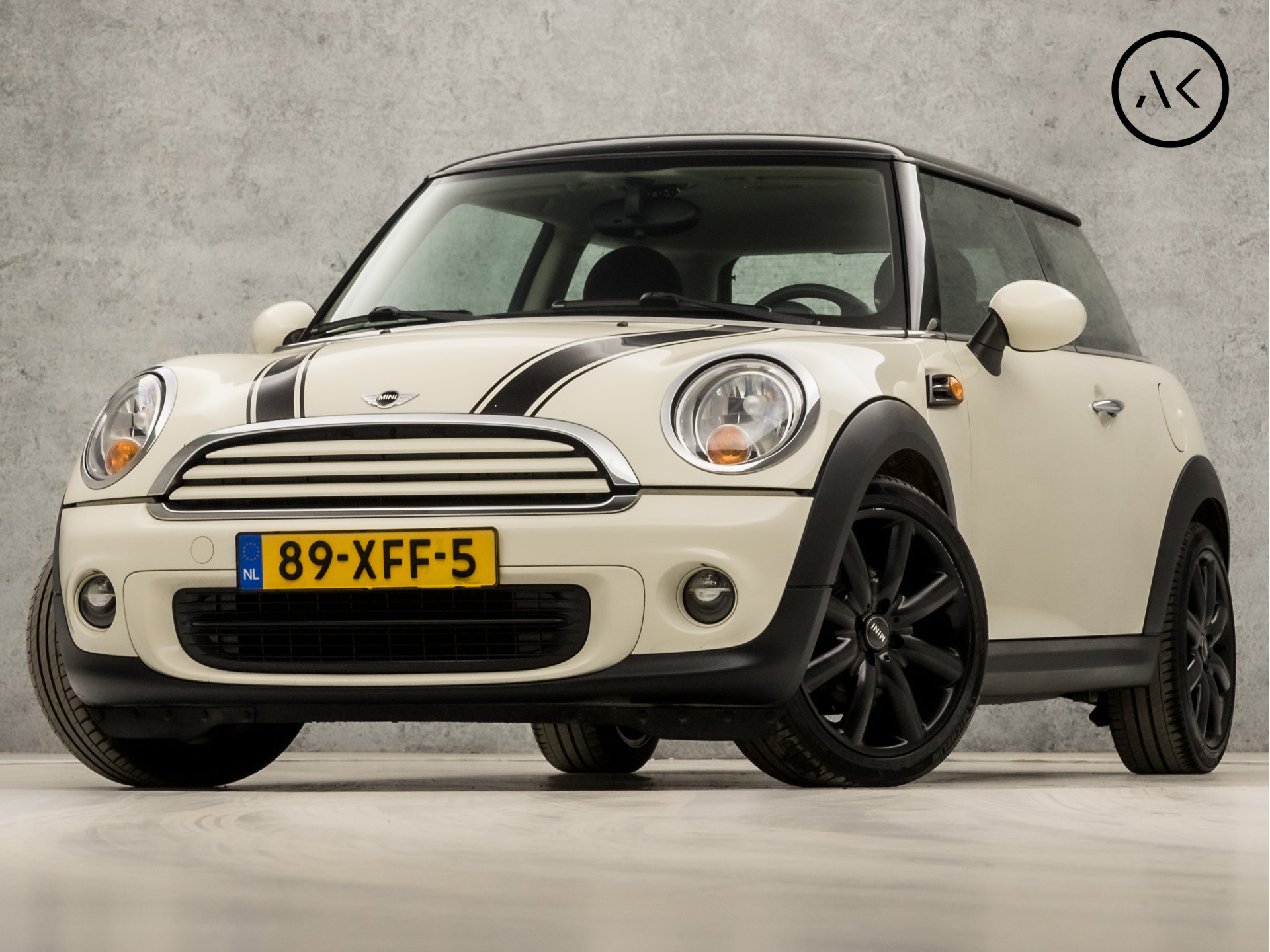 MINI Mini 1.6 One Sport (AIRCO, RADIO, ARMSTEUN, SPORTSTOELEN, ELEK PAKKET, LM VELGEN, NIEUWE APK, NIEUWSTAAT)