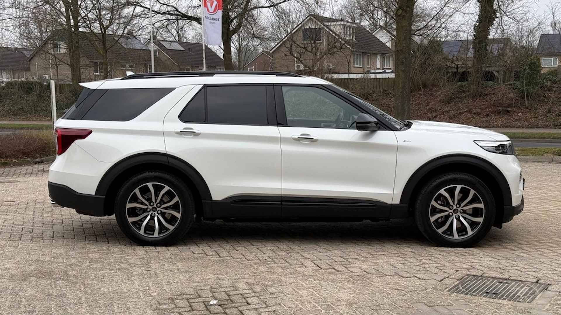 FORD Explorer 3.0 V6 EB PHEV ST-LINE / AFN. TREKHAAK - 23/30