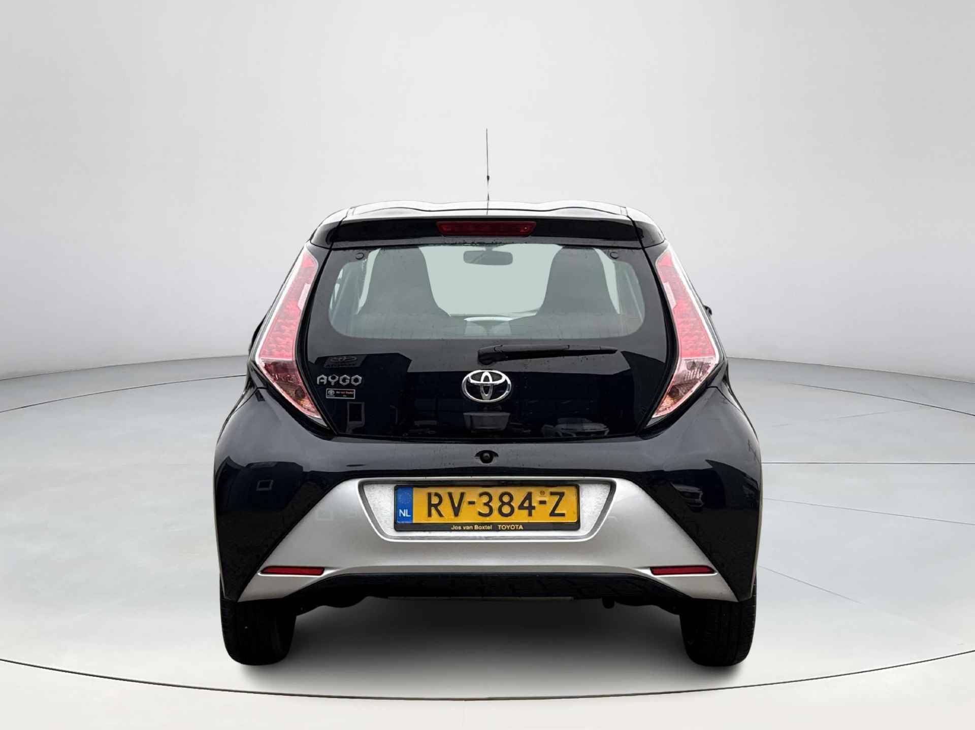 Toyota Aygo 1.0 VVT-i x-play **PARKEERCAMERA/ AIRCO/ BLUETOOTH** - 6/31