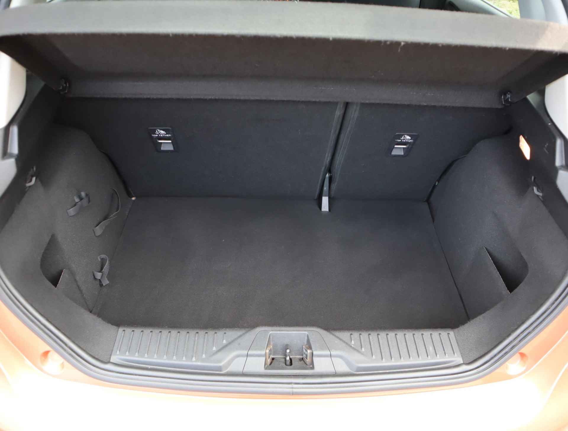 Ford Fiesta 1.0 EcoBoost Titanium | Trekhaak | Navigatie | Camera | B&0 | Adaptieve Cruise Control | Parkeerhulp | Voorruitverwarming - 36/49