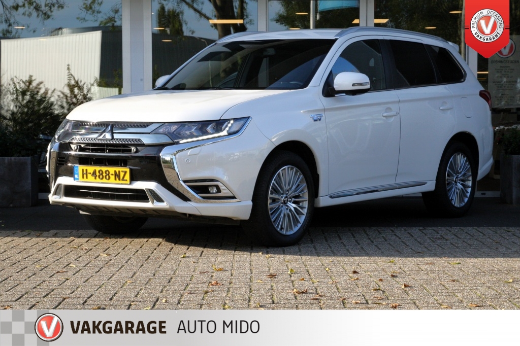 Mitsubishi Outlander 2.4 PHEV Instyle 4WD -Trekhaak afneembaar-