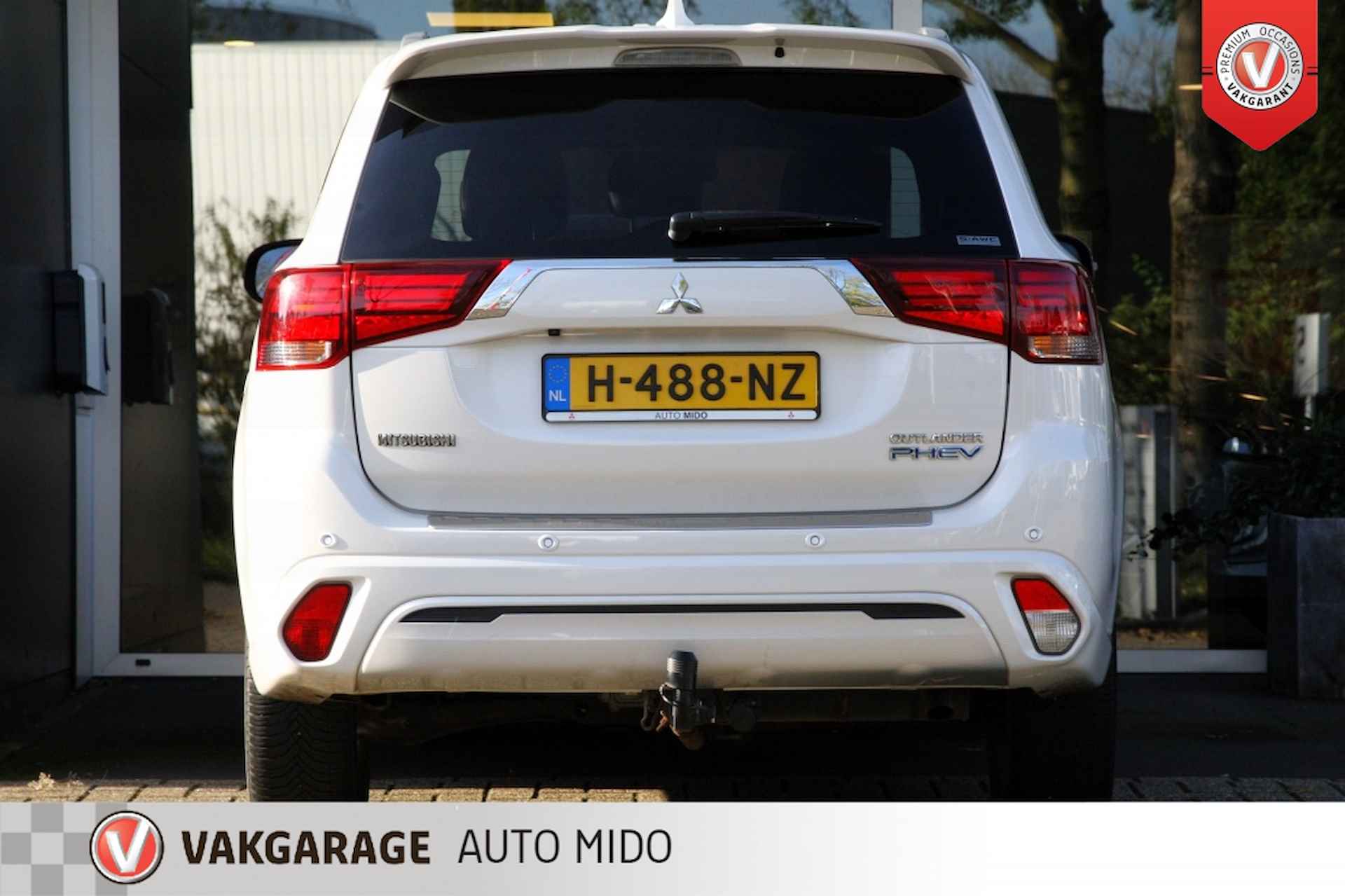 Mitsubishi Outlander 2.4 PHEV Instyle 4WD -Trekhaak afneembaar- - 9/60