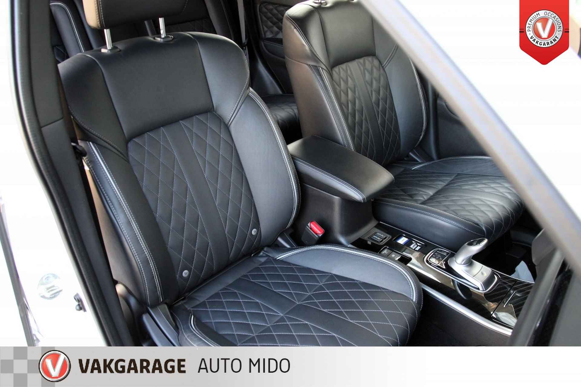 Mitsubishi Outlander 2.4 PHEV Instyle 4WD -Trekhaak afneembaar- - 28/60