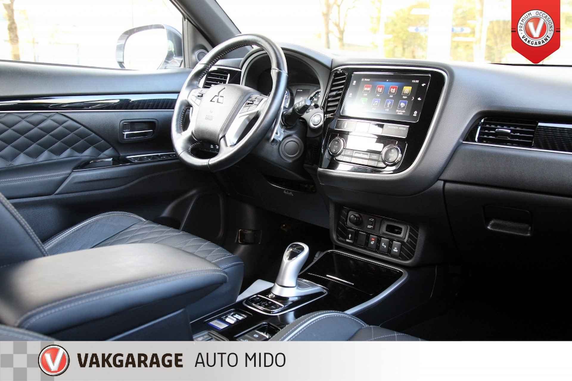 Mitsubishi Outlander 2.4 PHEV Instyle 4WD -Trekhaak afneembaar- - 51/60