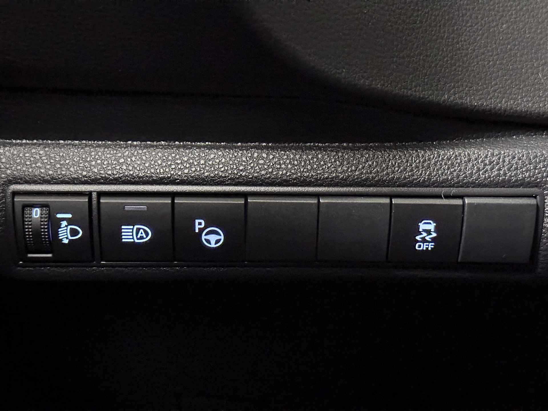 Toyota Corolla 1.2 Turbo Dynamic 116pk | Adaptive Cruise | LED Koplampen | Keyless | Navi | DAB | Apple Carplay | - 18/34