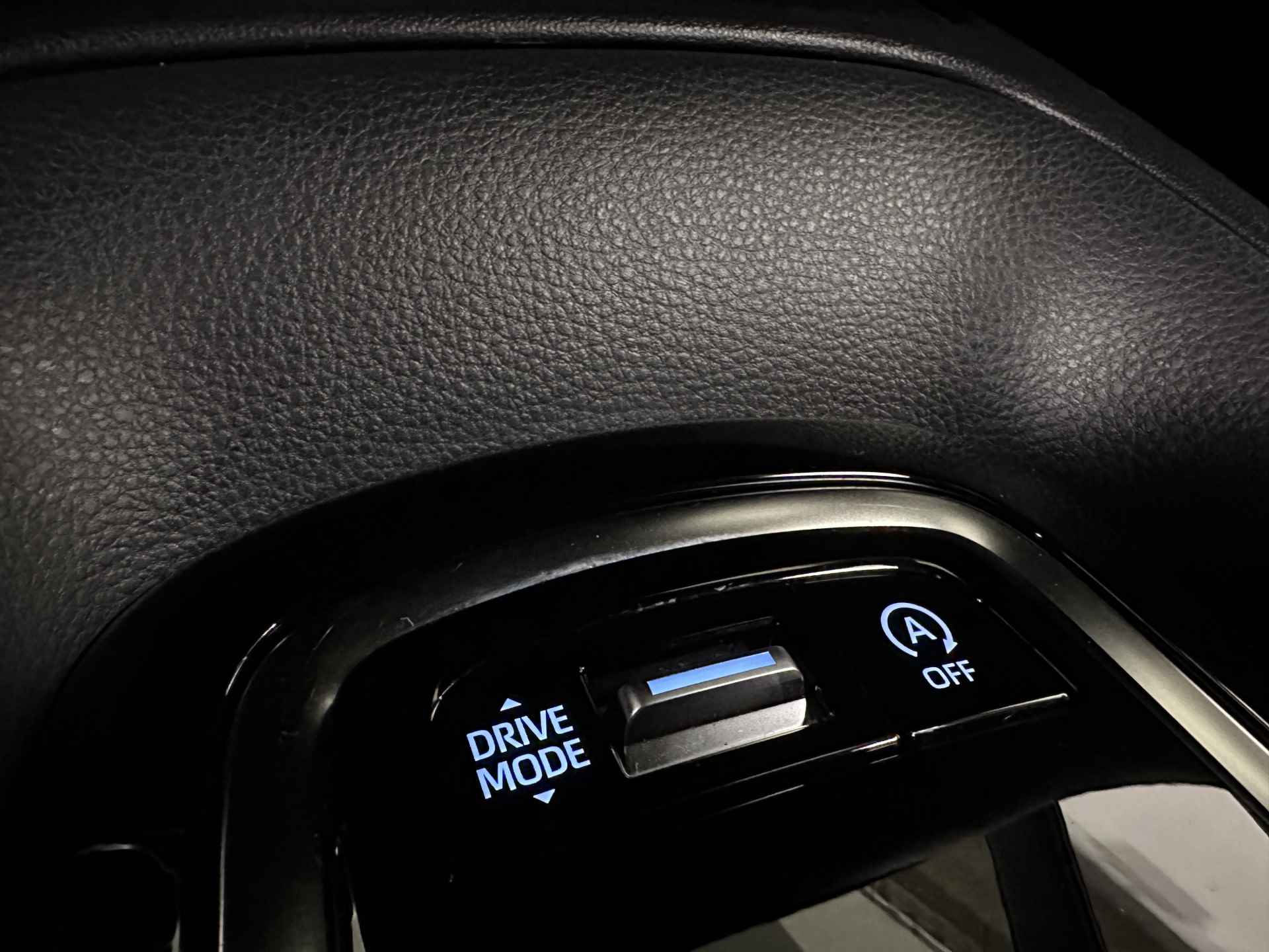 Toyota Corolla 1.2 Turbo Dynamic 116pk | Adaptive Cruise | LED Koplampen | Keyless | Navi | DAB | Apple Carplay | - 27/34