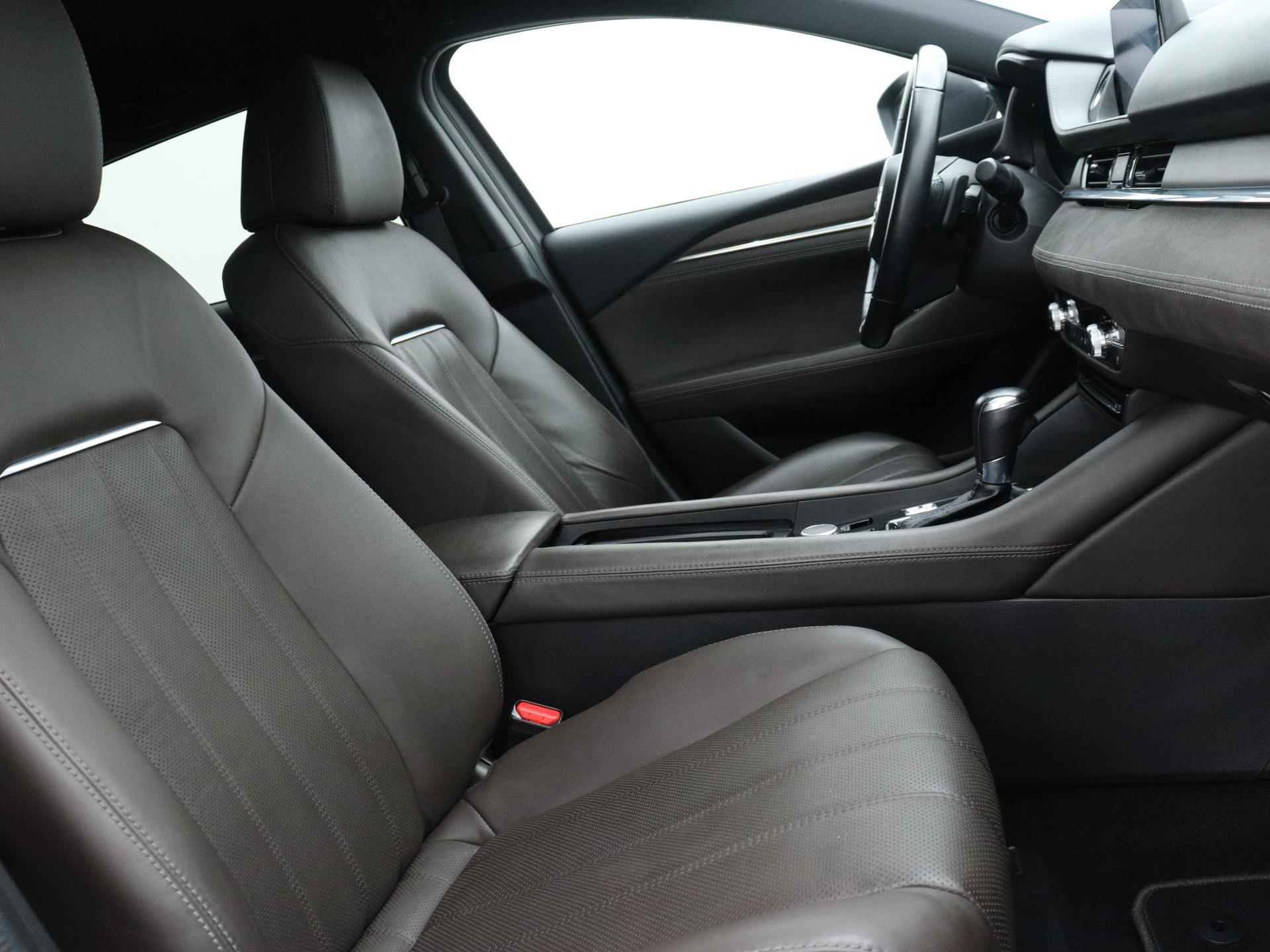 Mazda 6 Sportbreak SkyActiv-G 194 Signature 194pk Automaat  | Navigatie | Dodehoek Detectie | Adaptieve Cruise Control | Lederen Bekleding | Voorstoelen/ Stuur Verwarmd - 23/39