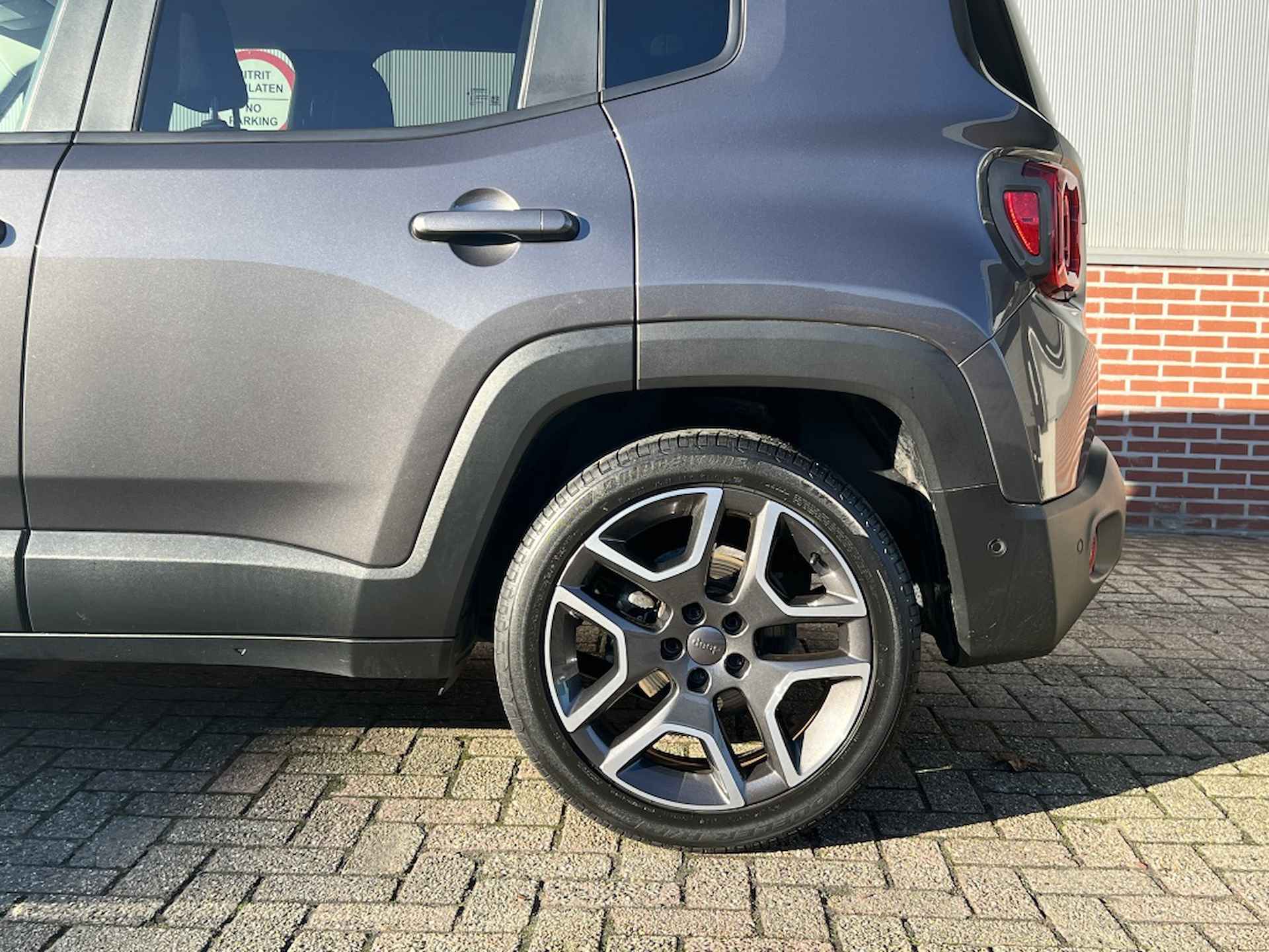 Jeep Renegade 1.3 Turbo 150 PK Limited | Parking | Navi | Led | 19" - 10/31