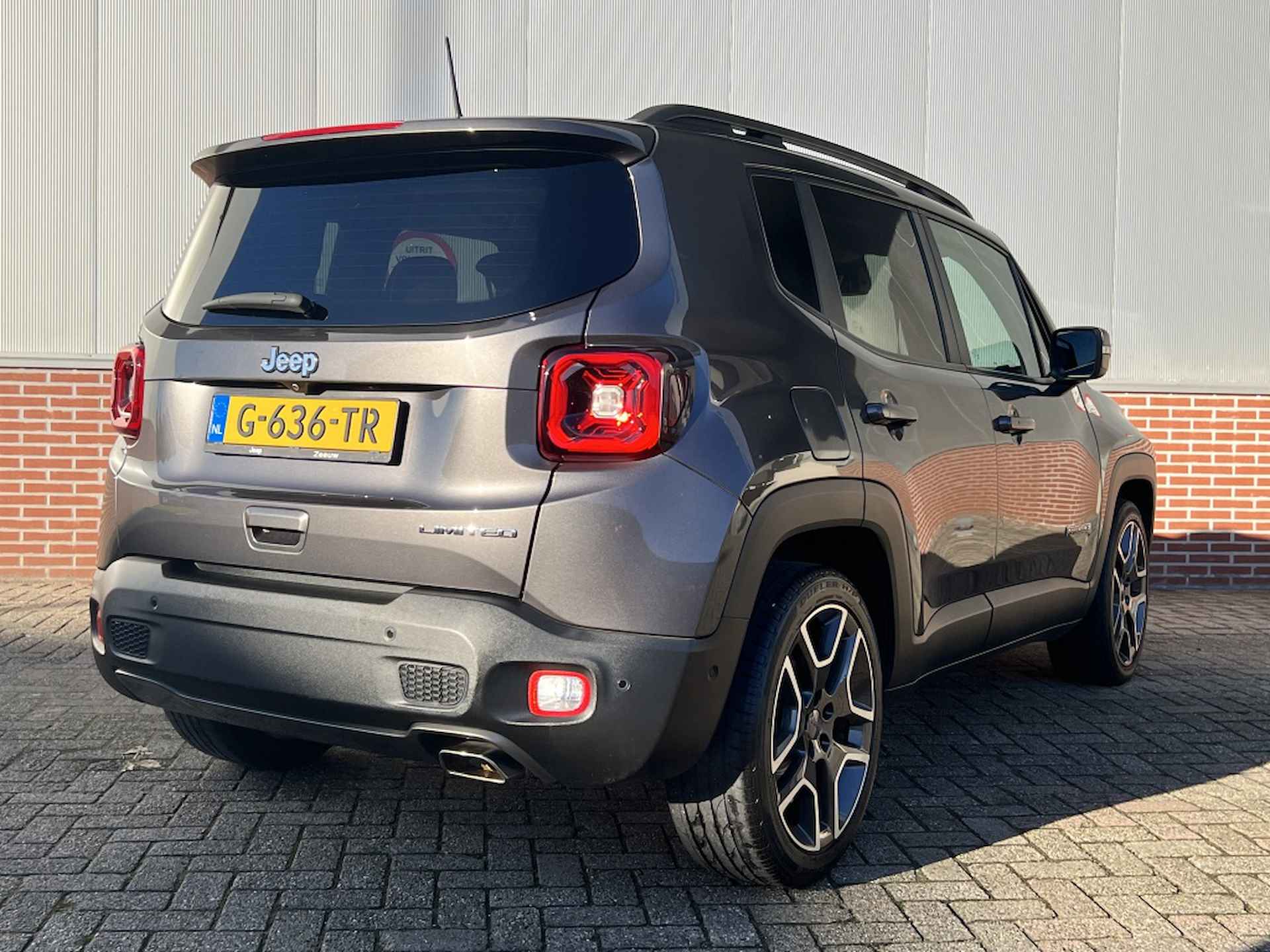 Jeep Renegade 1.3 Turbo 150 PK Limited | Parking | Navi | Led | 19" - 12/31