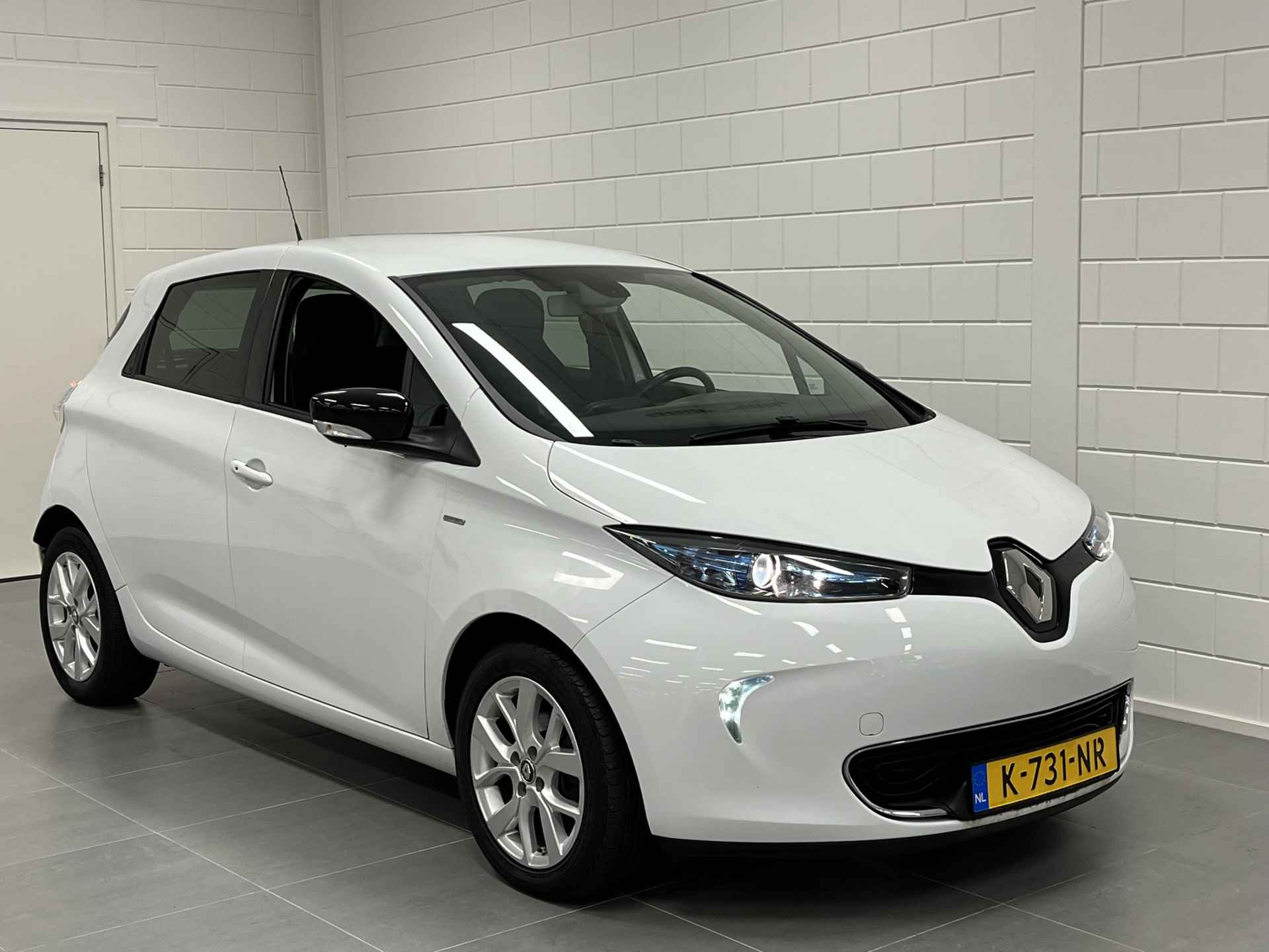 Renault ZOE R110 Limited 41 kWh ACCU HUUR | NAVIGATIE | LICHTMETALEN VELGEN | 2000 EURO SEPP SUBSIDIE - 9/42