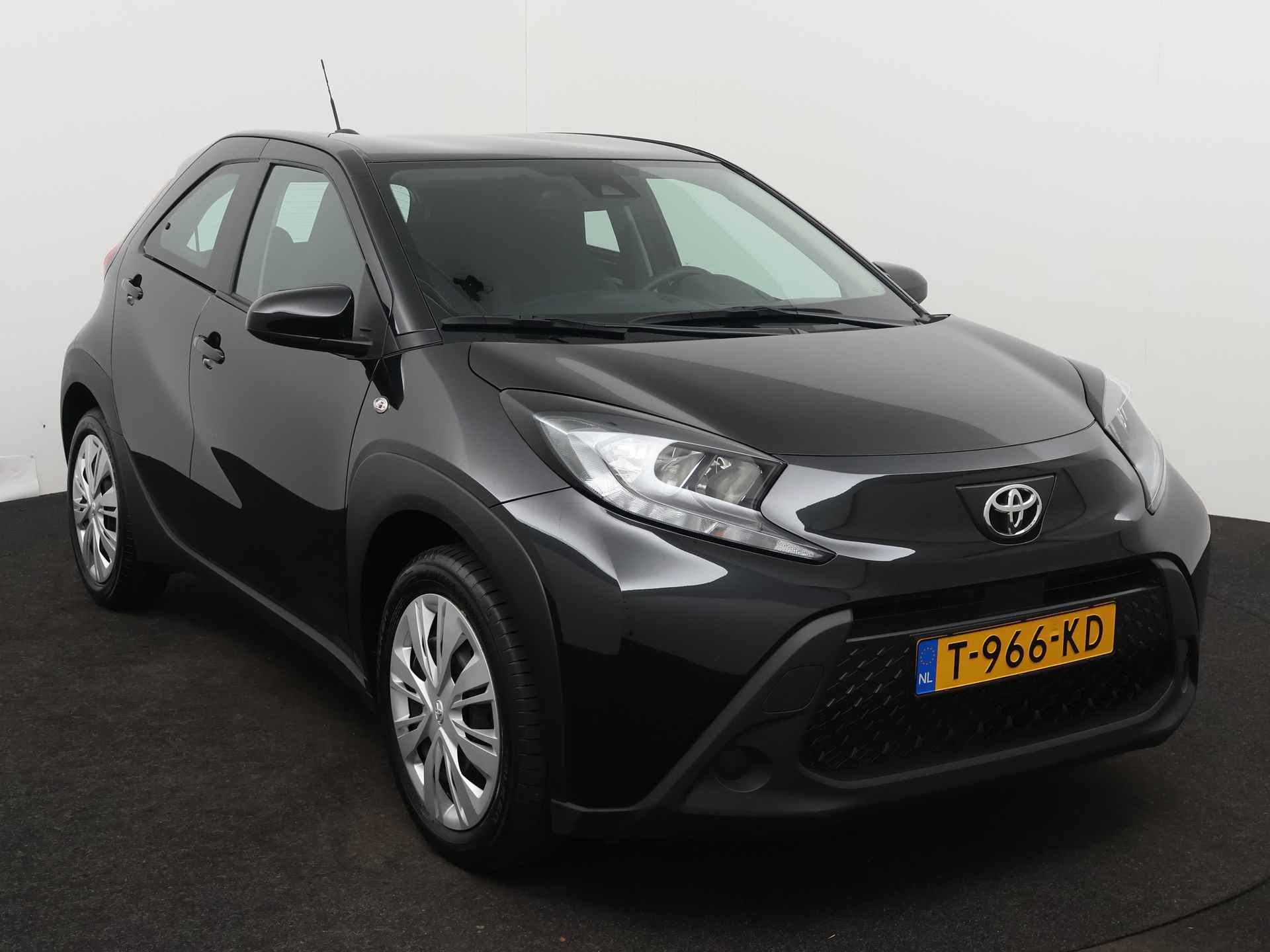 Toyota Aygo X 1.0 VVT-i MT play | Apple CarPlay | Android Auto | - 23/36