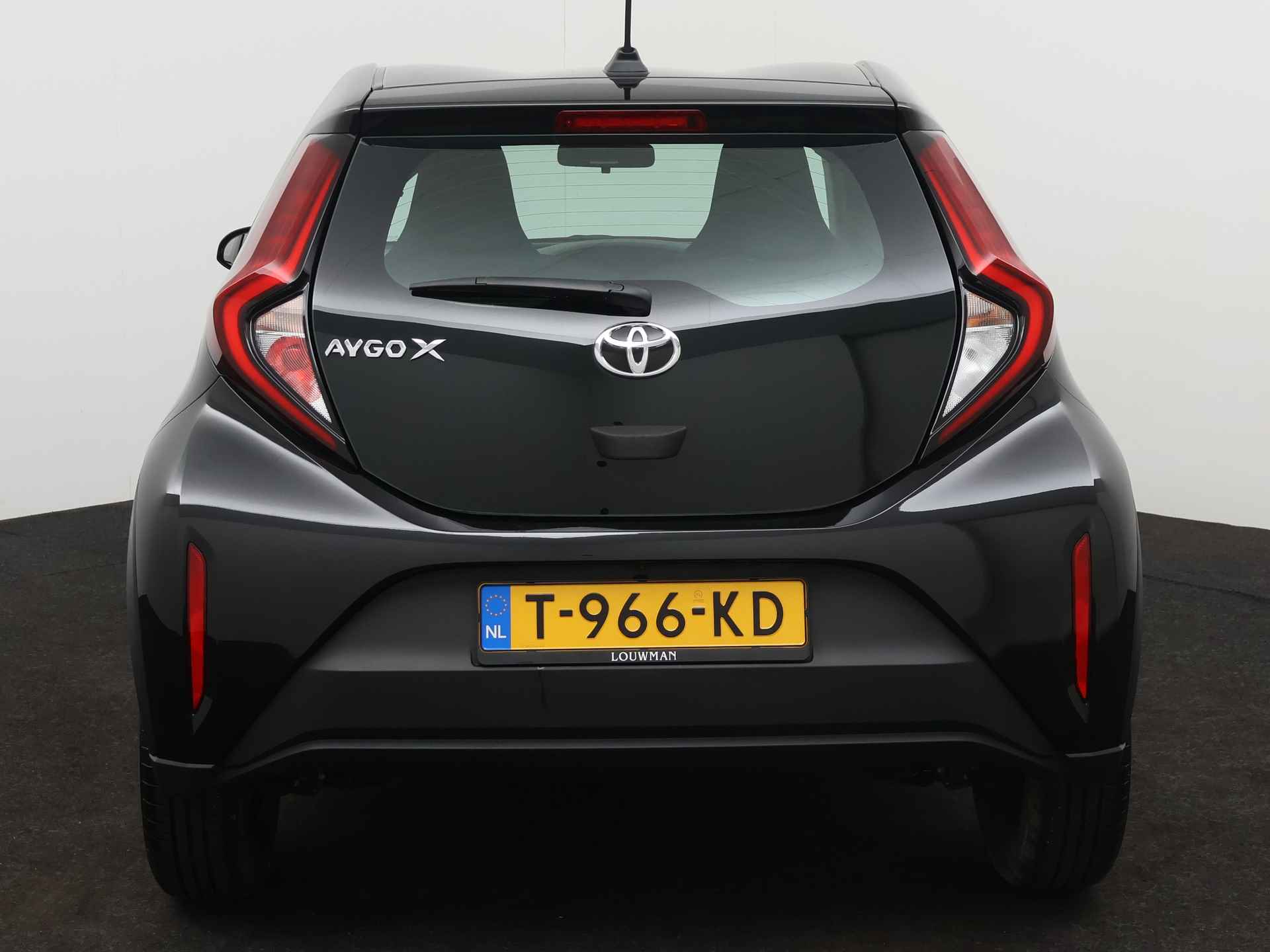 Toyota Aygo X 1.0 VVT-i MT play | Apple CarPlay | Android Auto | - 24/36