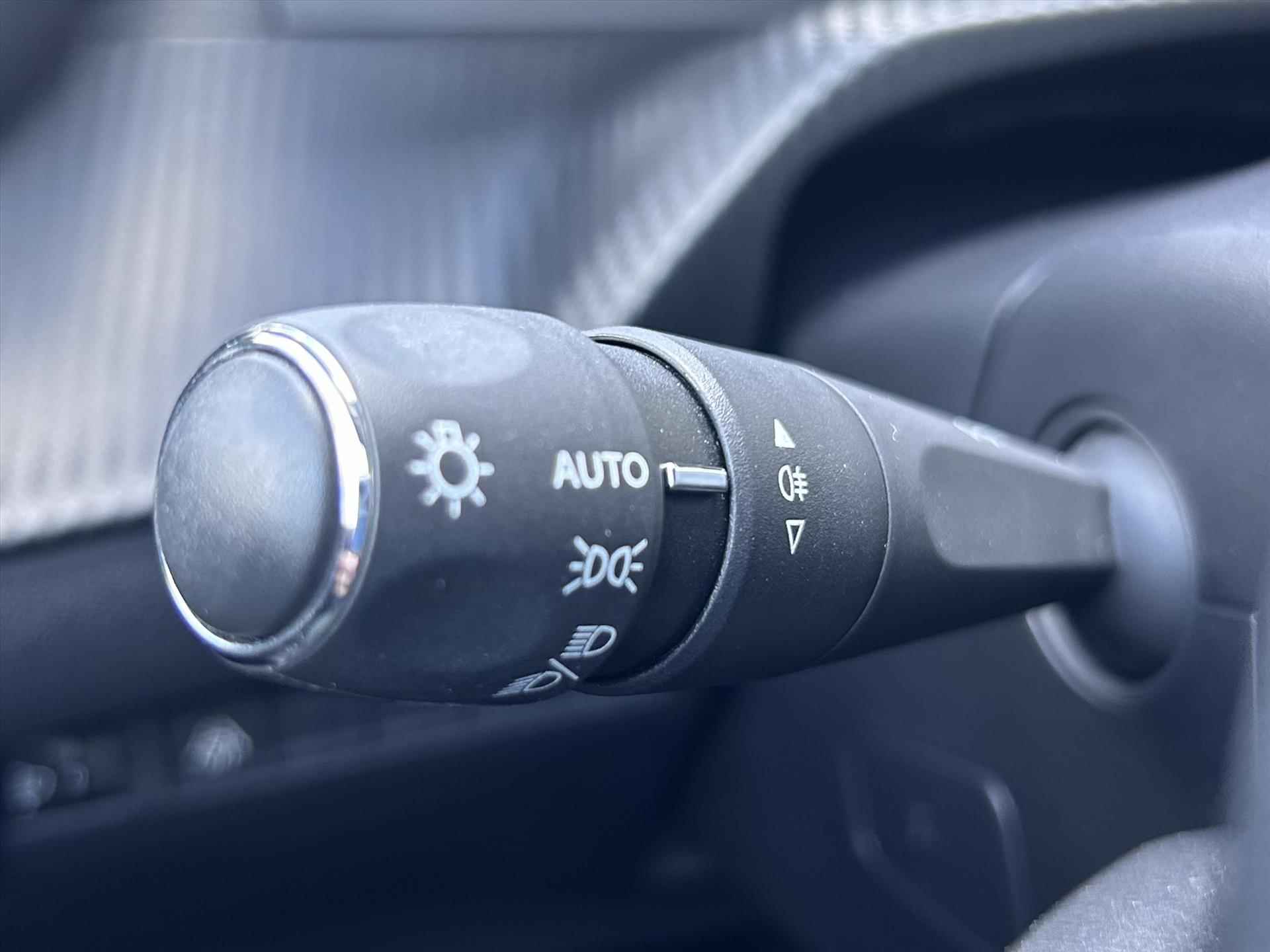 PEUGEOT 208 1.2 Puretech 100pk Allure | Navigatie By app | Apple Carplay | Parkeercamera Achter | ISOFIX | Cruise Controle | DAB radio | - 29/42