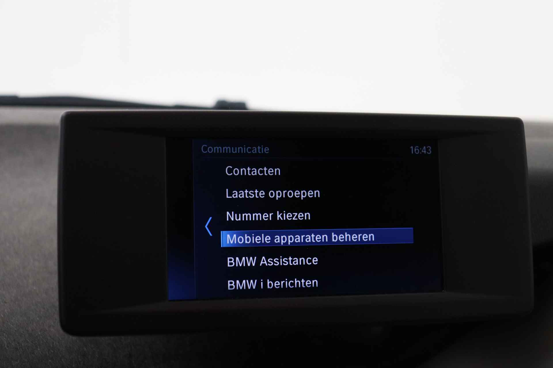 BMW i3 Basis / Achteruitrijcamera / Stoelverwarming / Cruise Control / Park Assistant / Driving Assistant Plus - 31/45