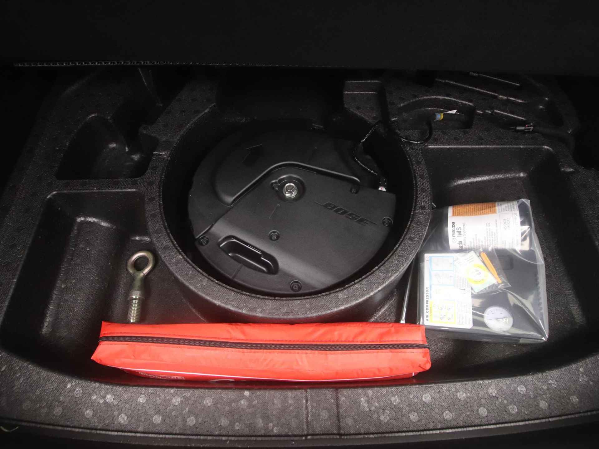 Mazda CX-30 2.0 SkyActiv-X Luxury i-Activesense AWD met all-weather banden : dealer onderhouden - 20/46