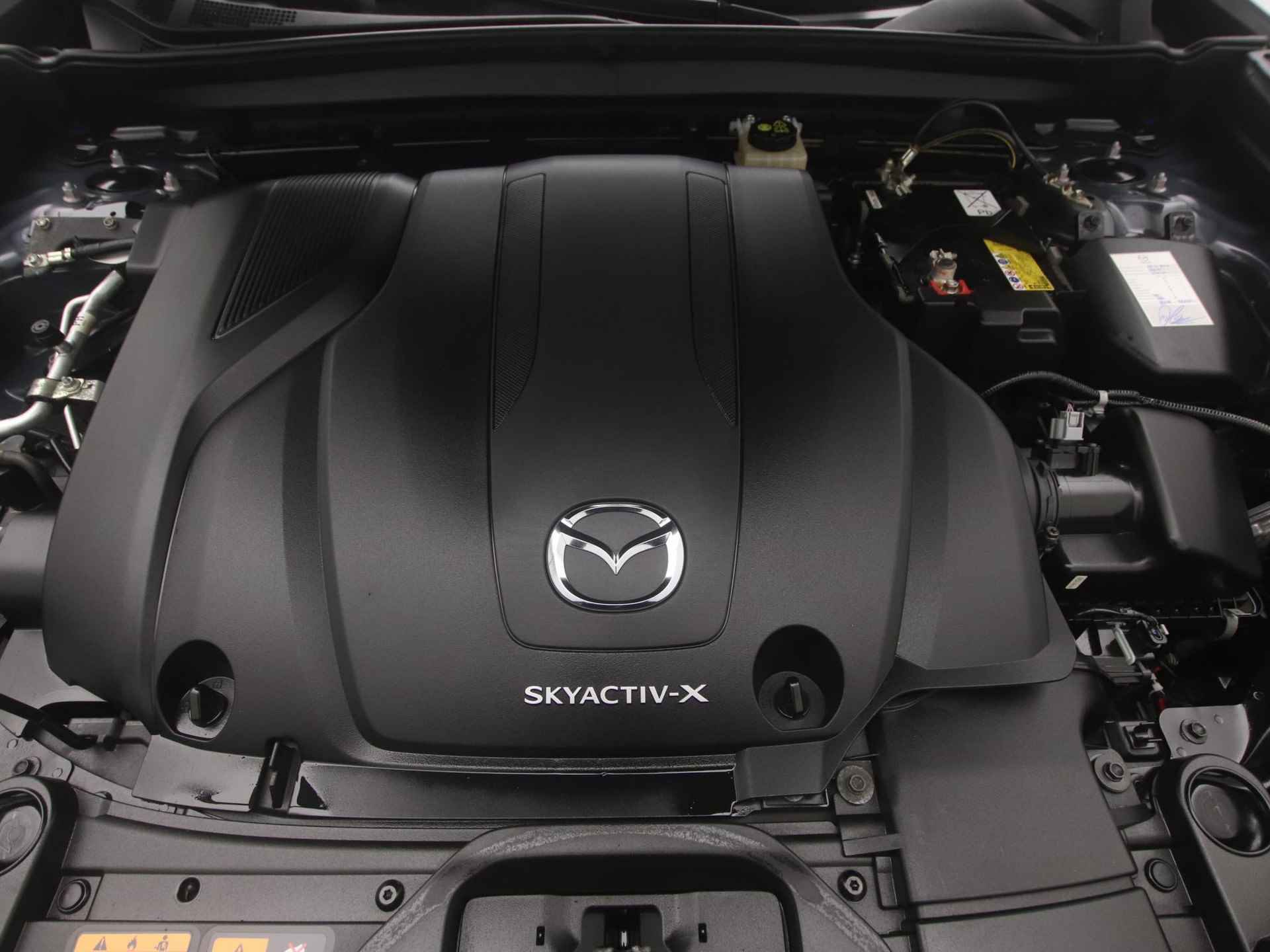 Mazda CX-30 2.0 SkyActiv-X Luxury i-Activesense AWD met all-weather banden : dealer onderhouden - 40/46