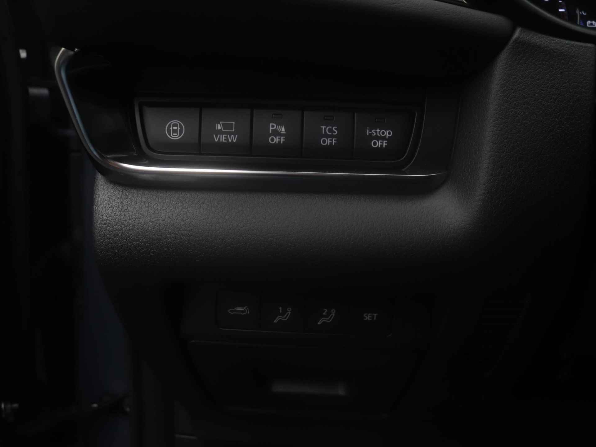 Mazda CX-30 2.0 SkyActiv-X Luxury i-Activesense AWD met all-weather banden : dealer onderhouden - 41/46