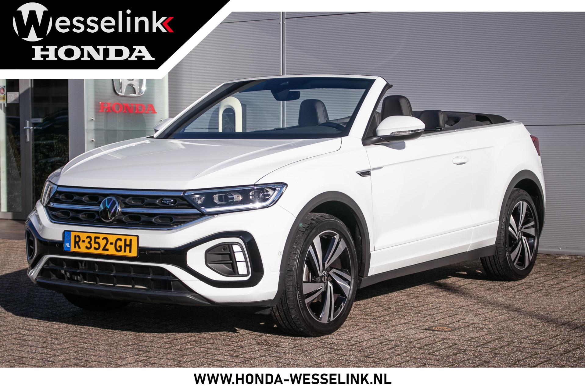 Volkswagen T-Roc Cabrio 1.5 TSI R-Line Automaat All-in rijklaarprijs | Org. NL auto | Nav. | Ad. Cruise | Winterpakket | IQ LED