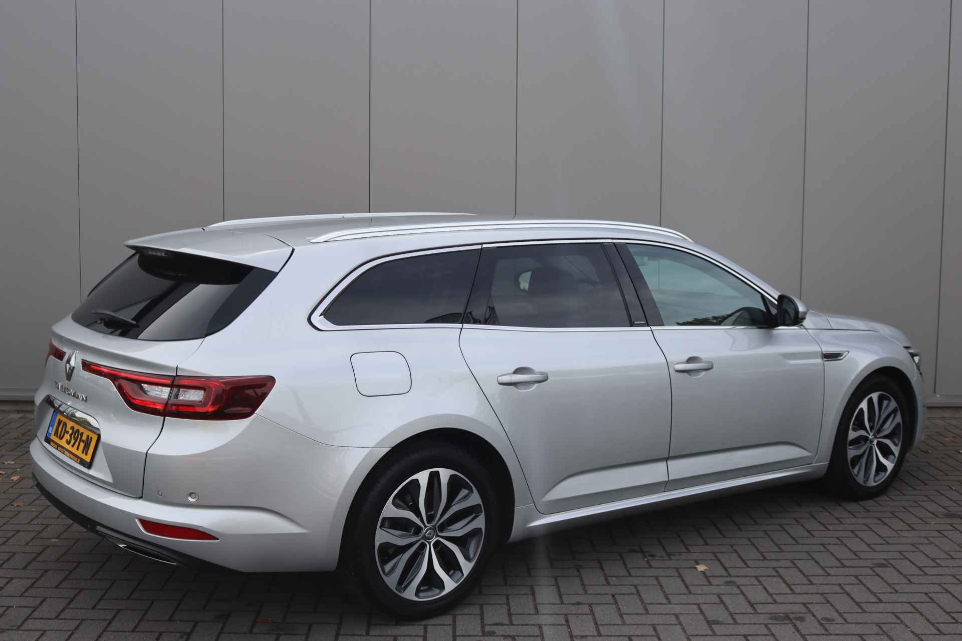 Renault Talisman Estate 1.6 TCe 150PK Automaat Intens Navigatie/Camera/Elektr.-klep/Half-leder - 4/36