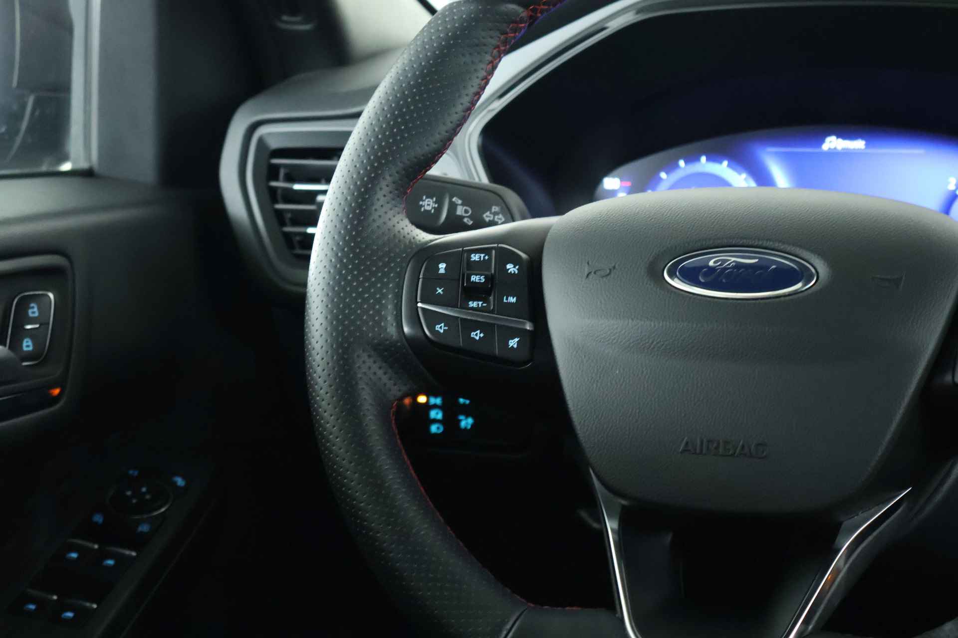 Ford Kuga 2.0D EcoBlue Hybrid ST-Line / LED / B&O / Head-up / CarPlay / ACC - 18/35