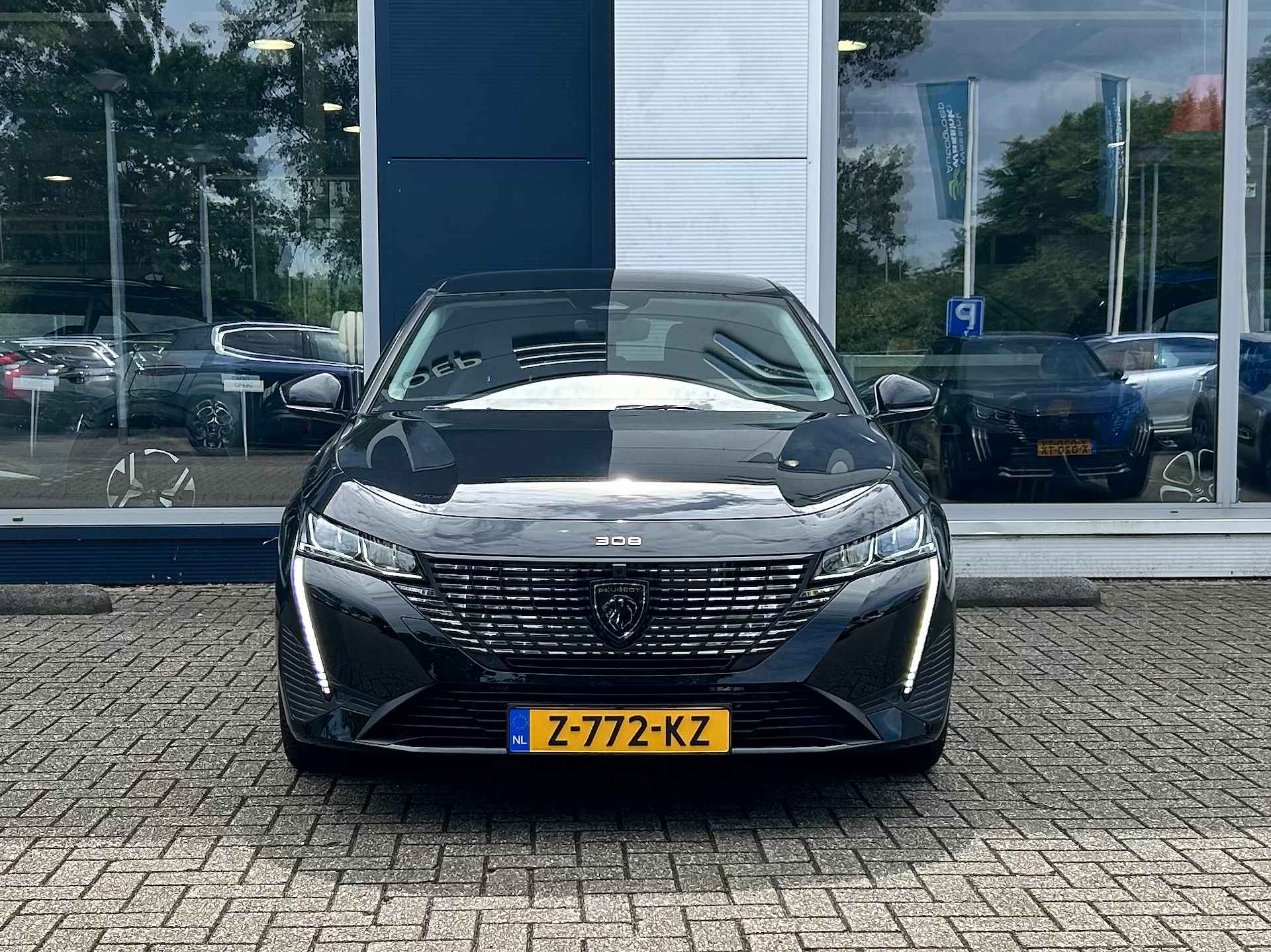 PEUGEOT 308 Sw 1.6 HYbrid 180pk e-EAT8 Allure | Navigatie | Cruise controle | Apple Carplay | parkeercamera achter en voor | Dodehoekbewaking | - 17/43