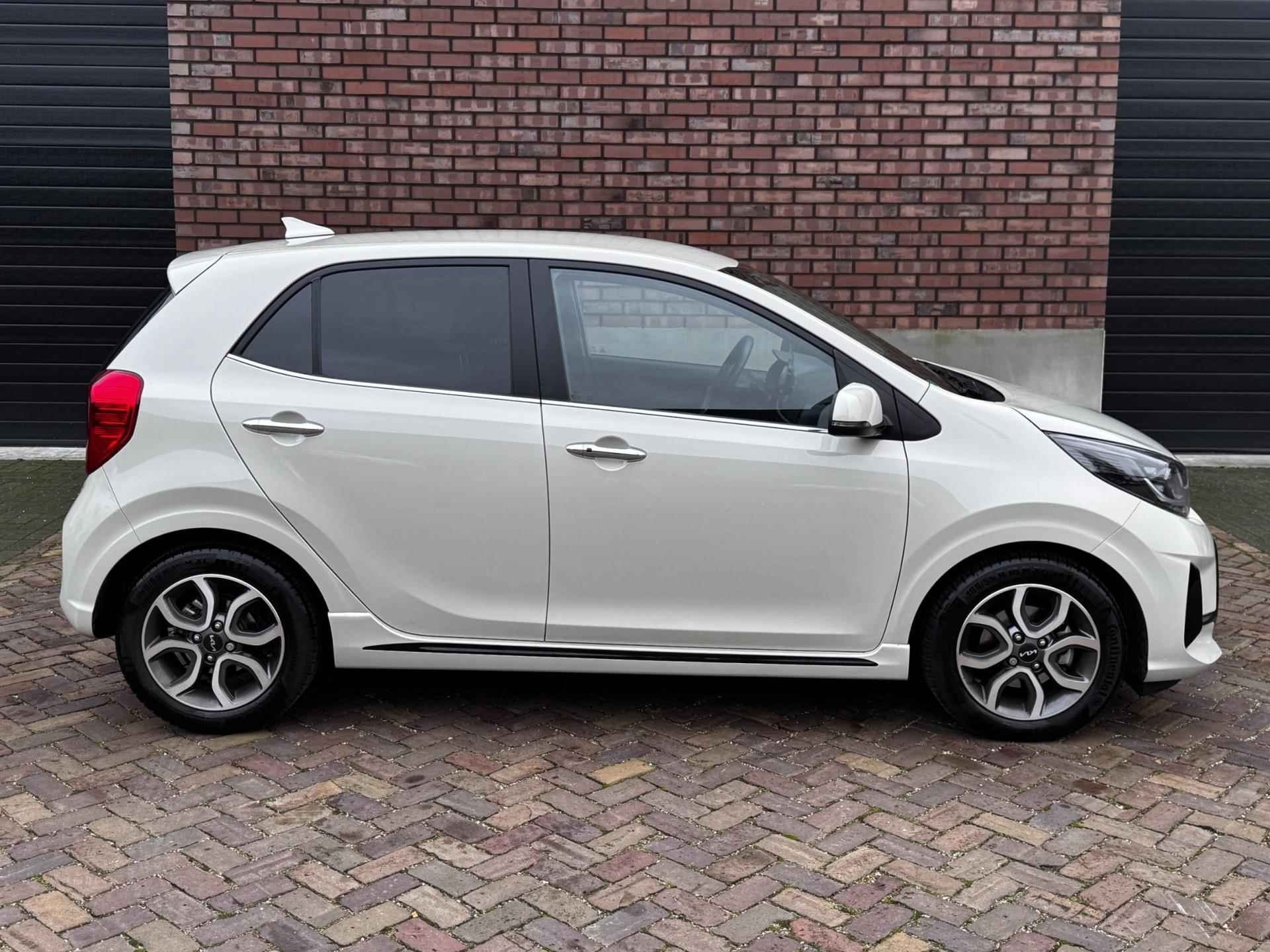 Kia Picanto 1.0 DPi GT-Line / Automaat / Navigatie + Camera / Climate control / Cruise Control / Lederen bekleding - 9/48