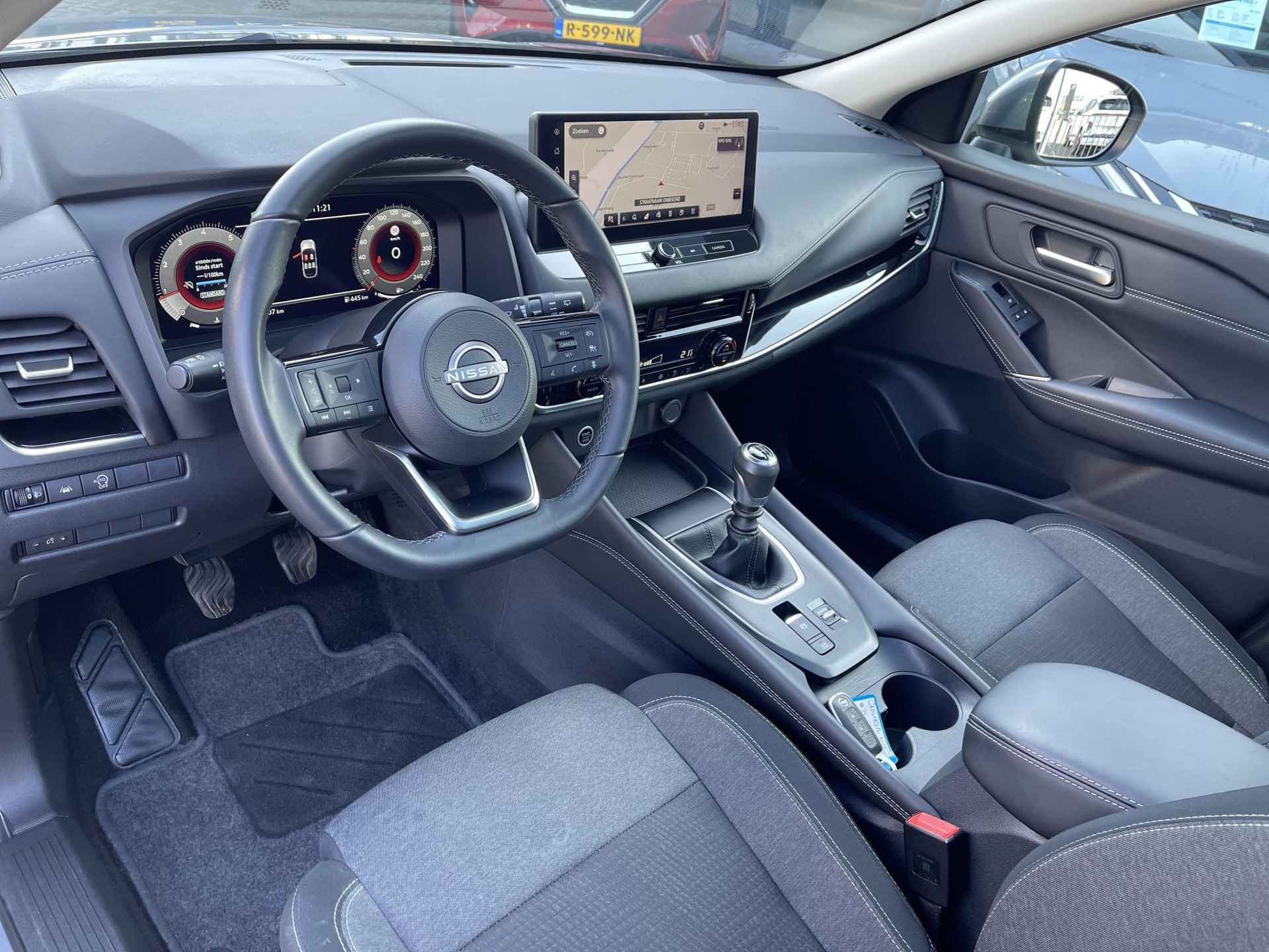 Nissan Qashqai 1.3 MHEV N-Connecta Design Pack | Panoramadak | Navigatie | 360° Camera | Adapt. Cruise Control | Digitaal Instrumentenpaneel | Rijklaarprijs! - 10/25