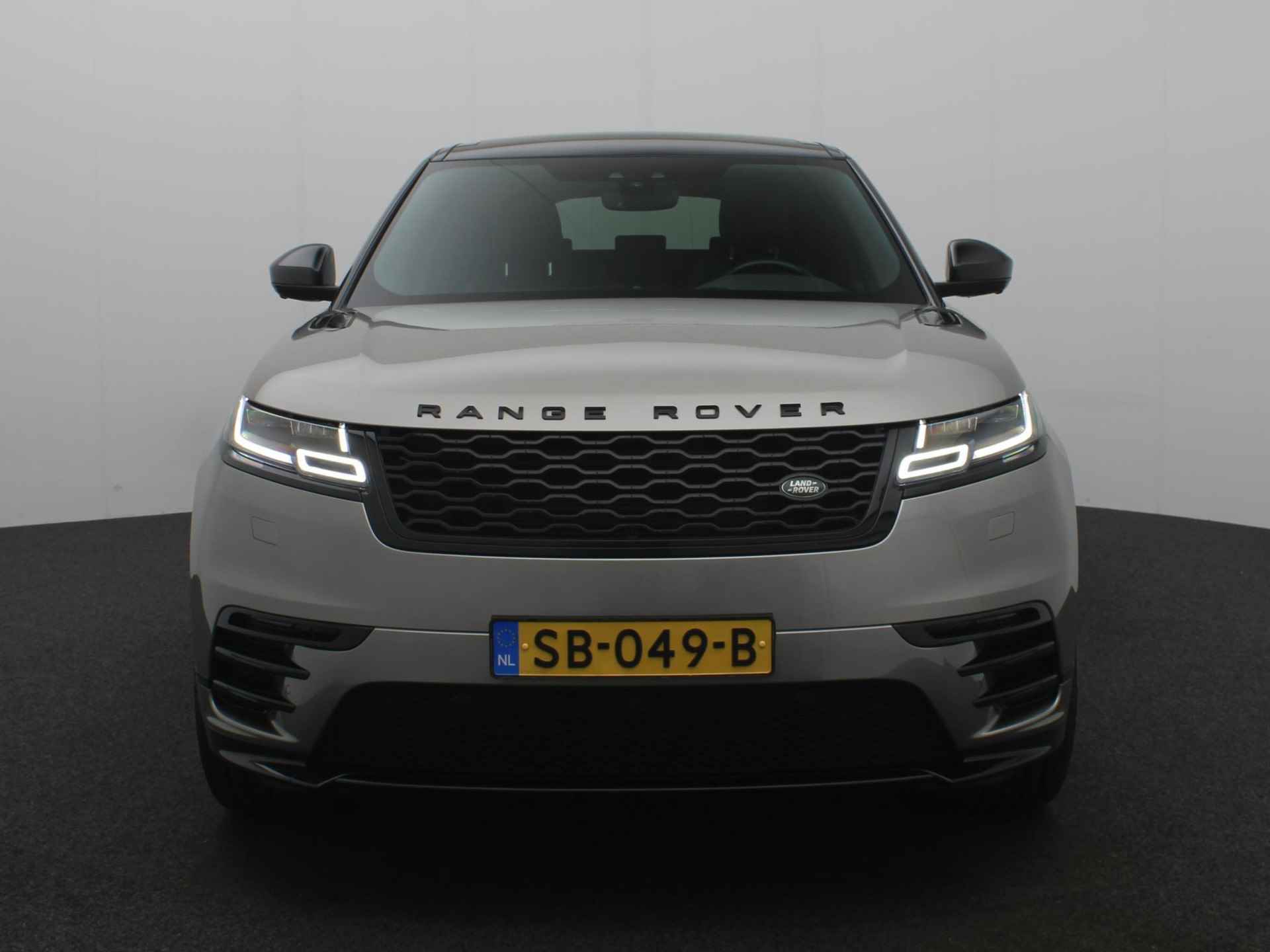 Land Rover Range Rover Velar P380 V6 AWD R-Dynamic | NP Eur 132.663,- | Luchtvering | Cold Climate Pack | Schuif-/ kanteldak - 4/40