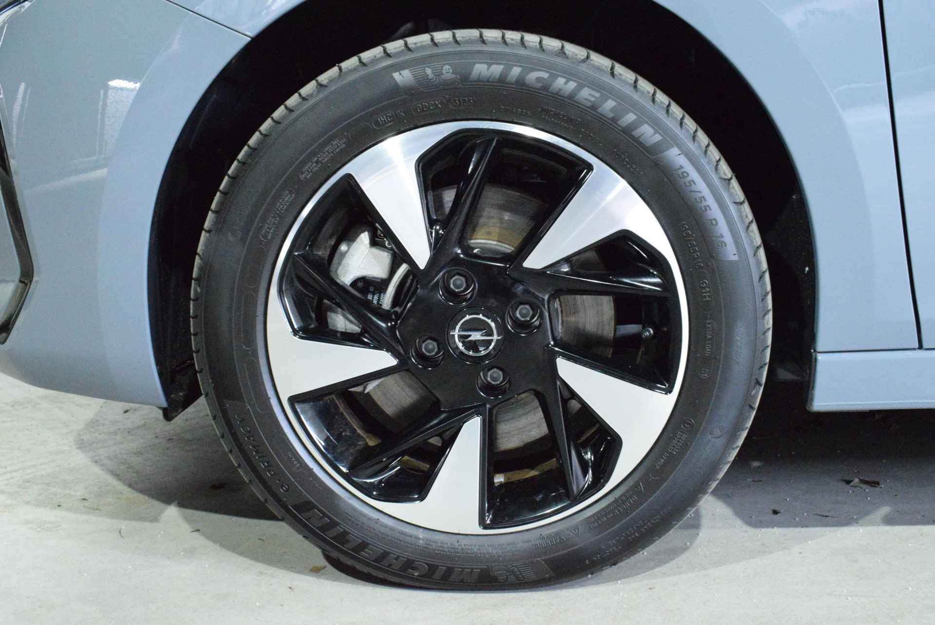 Opel Corsa Electric 50 kWh CRUISECONTROL | CARPLAY | PARKEERSENSOREN | E.C.C. | - 23/25