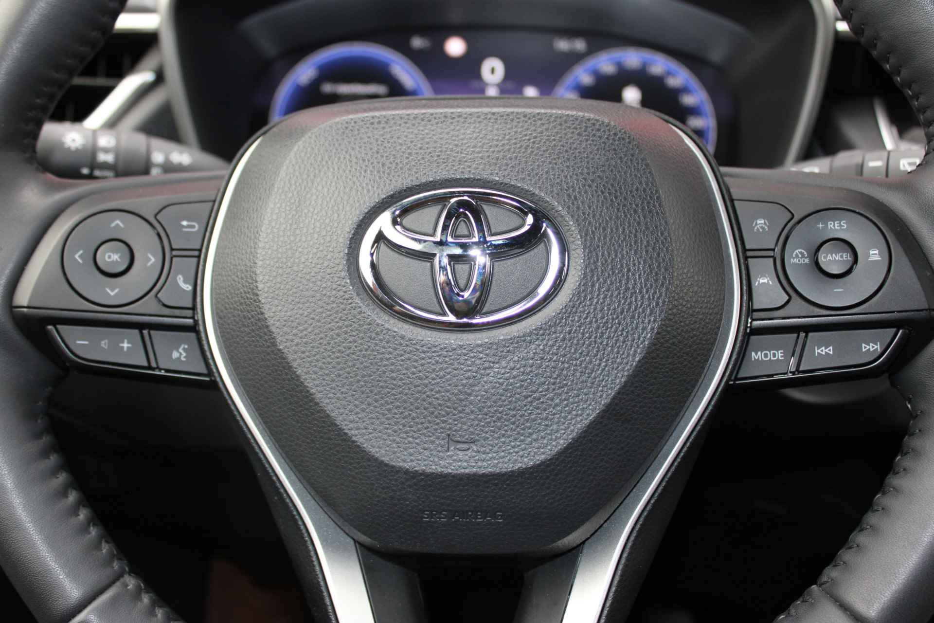 Toyota Corolla Cross Hybrid 140 Style - 25/46