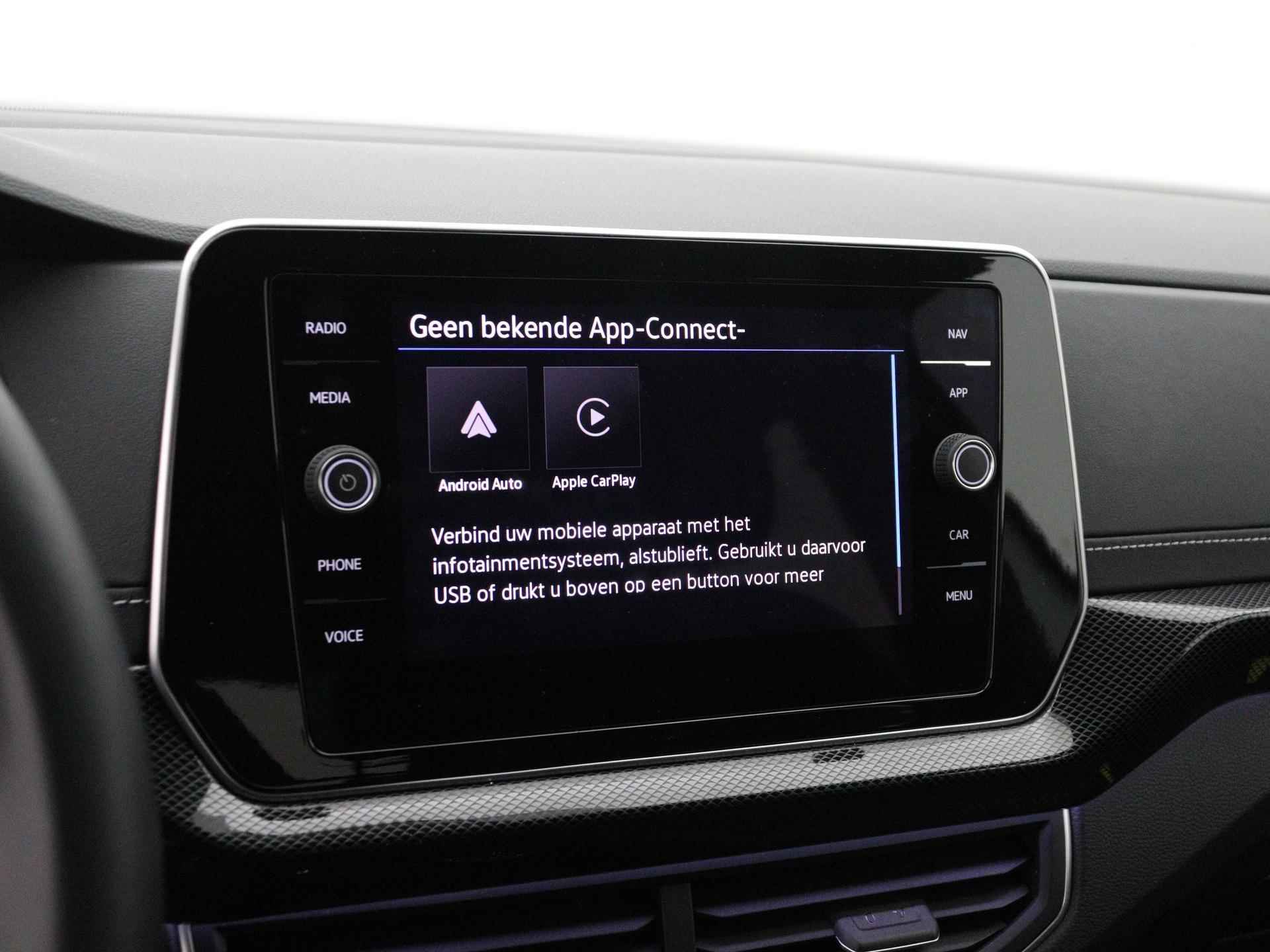 Volkswagen T-Cross 1.5 TSI R-Line | WORDT VERWACHT | Trekhaak | IQ-Light | Stoelverwarming | Navi | Apple Carplay | - 15/19