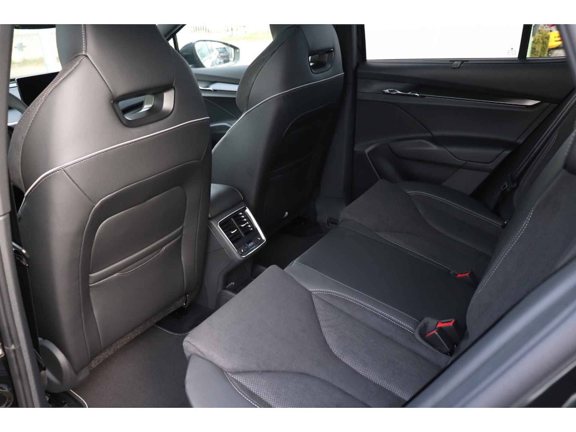Škoda Enyaq 85 Sportline 286pk | Panorama-schuif-/kanteldak | Crystal-Face | Canton Sound System | Head-up display | - 12/14