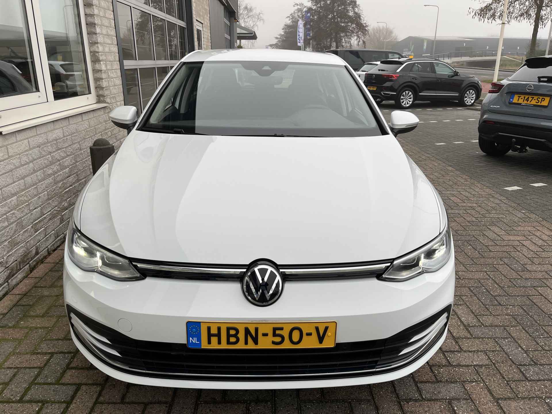 Volkswagen Golf 1.4 eHybrid Style / AUTOMAAT/ PARK. SENSOREN/ ERGO ACTIVE/ MEMORY SEATS/ DODE HOEK/ MATRIX/ STOEL-STUUR VERWARM./ ADAPT. CRUISE/ APP-CONNECT/ NAVI/ CLIMA/ DAB/ 16" LMV - 32/39