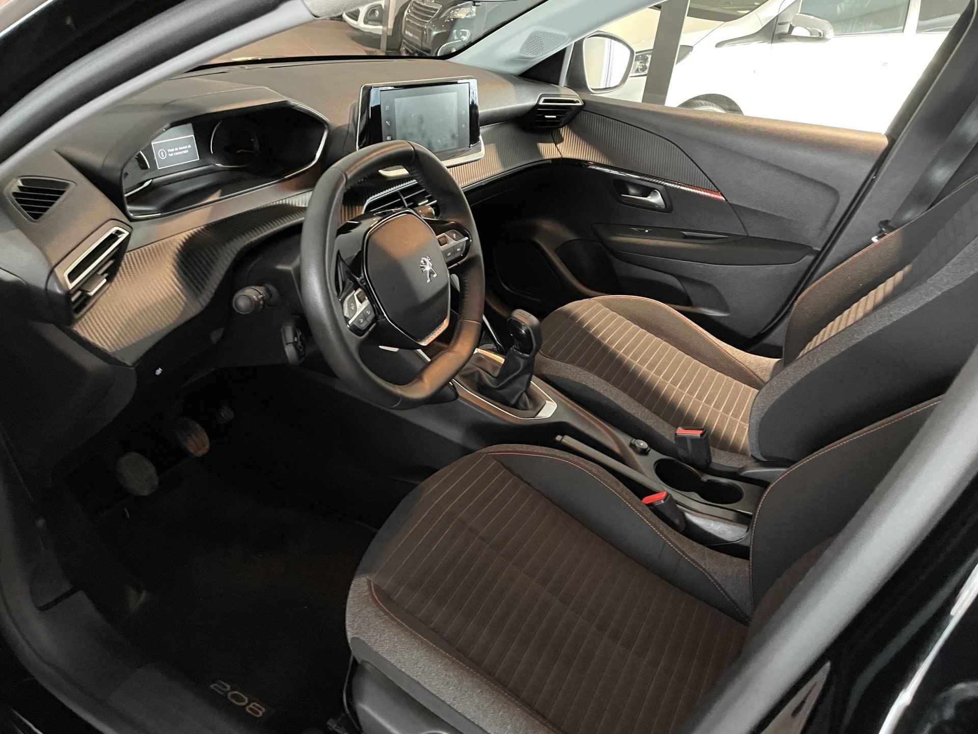 Peugeot 208 1.2 PureTech Active Pack | Apple Carplay/Android Auto | Navigatie | Parkeersensoren | 16" Lichtmetalen velgen - 6/18