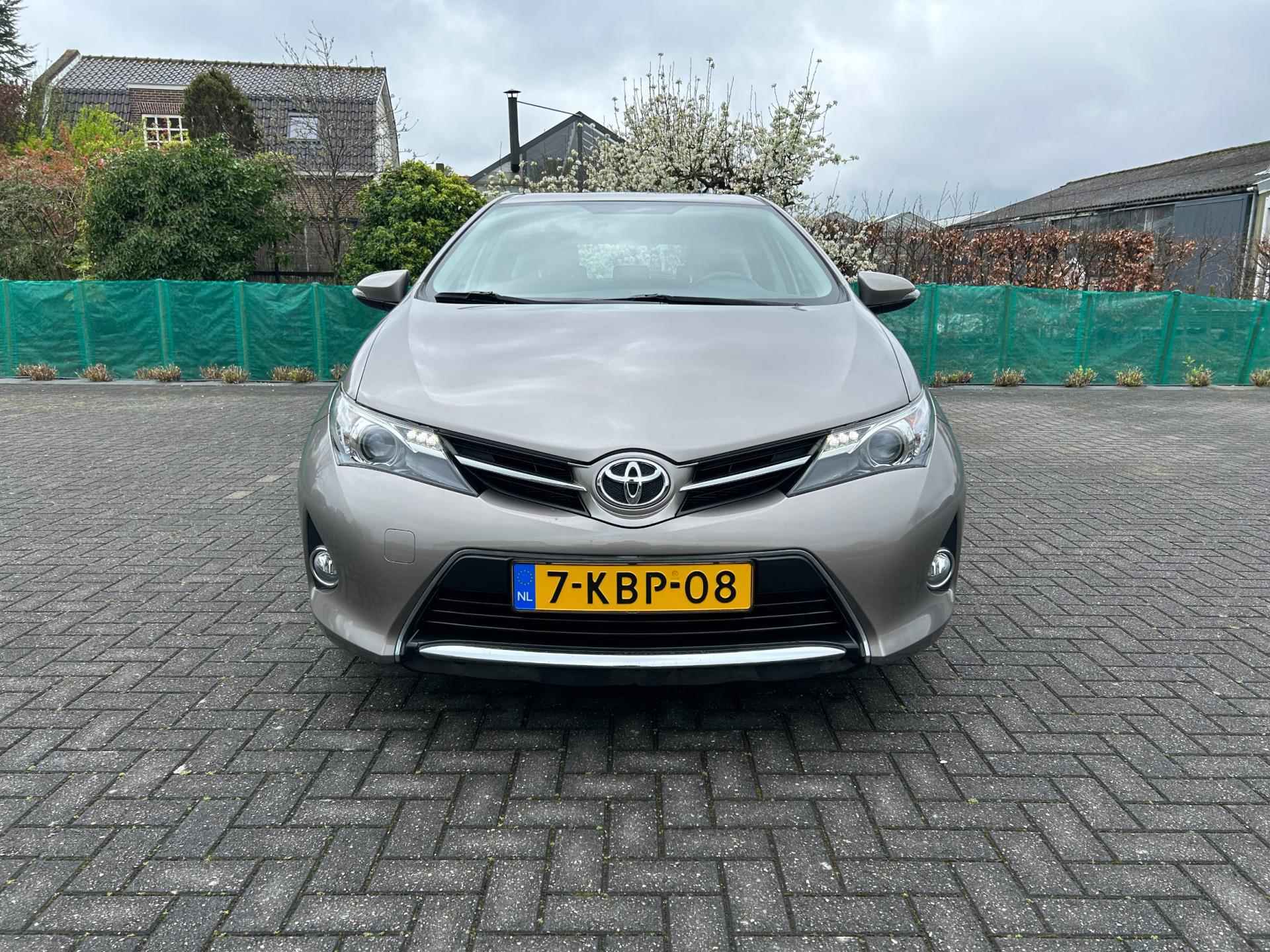 Toyota Auris 1.3 Aspiration | Climate control | Cruise control | Camera | - 17/25