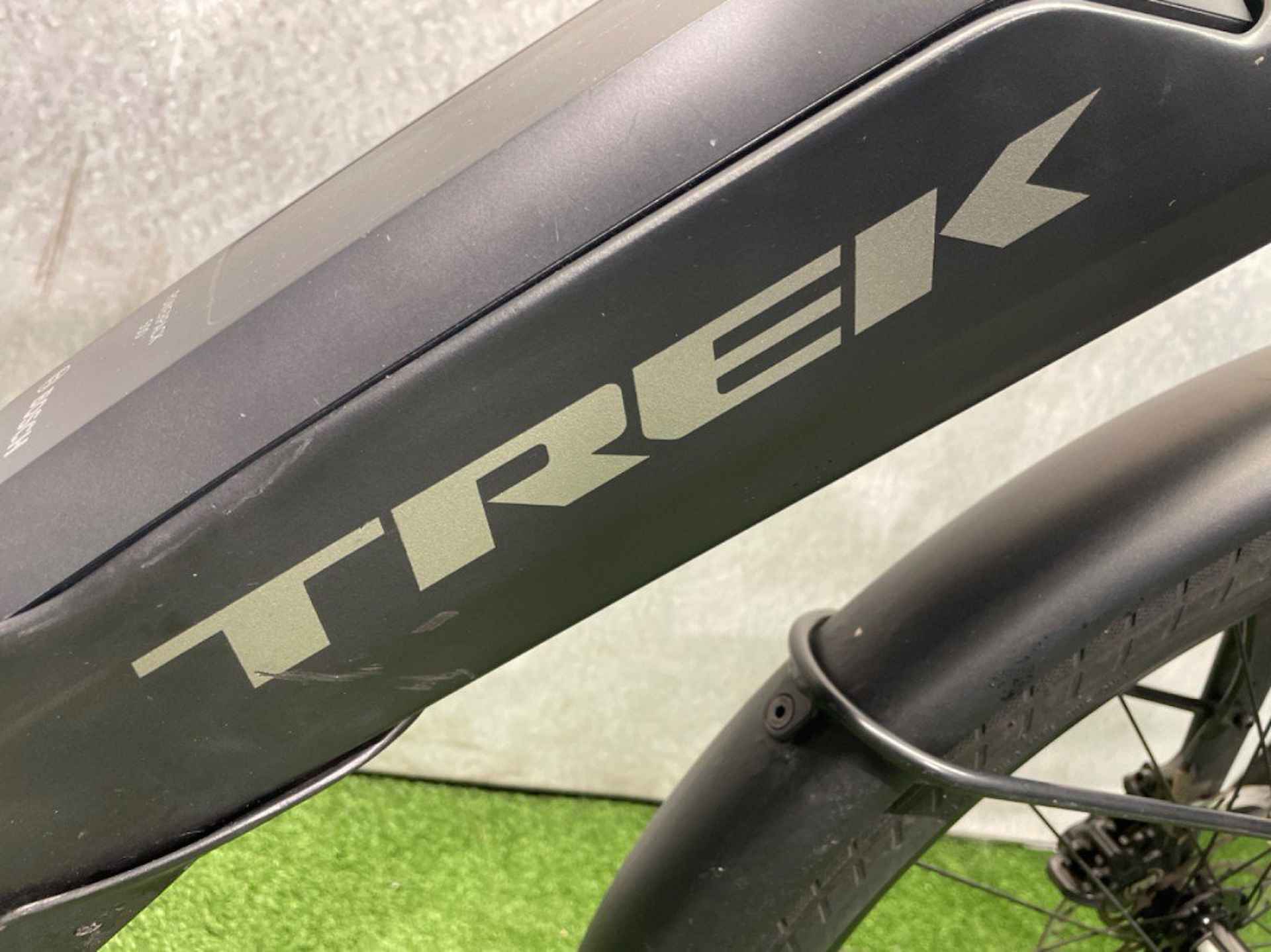 Trek SuperCommuter+ 7S(incl. 2 accu's + 2 laders) Heren Zwart 61cm 2020 - 2/6