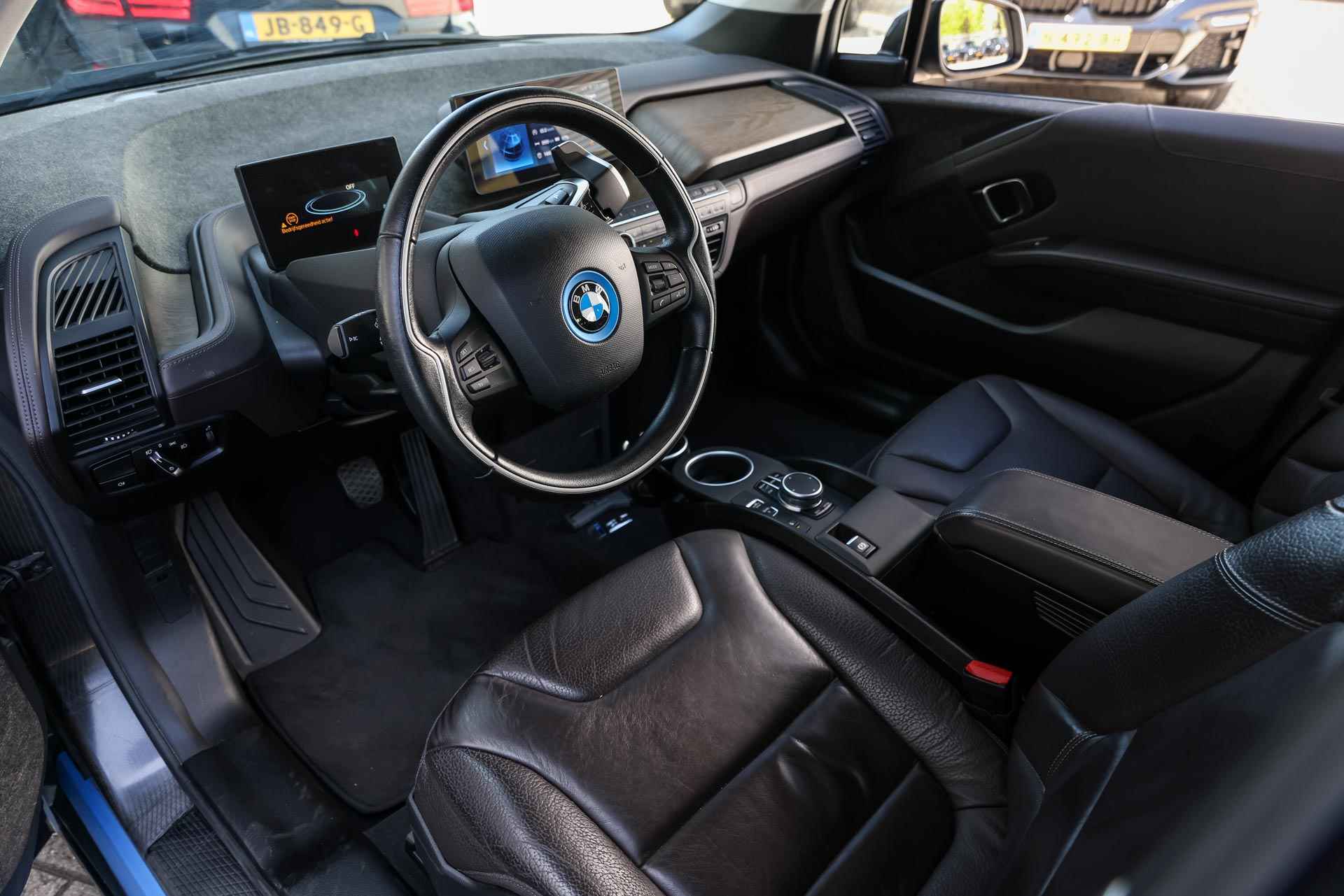 BMW i3 S 94Ah 33 kWh / Navigatie Professional / Stoelverwarming / Cruise Control / PDC voor + achter - 8/28