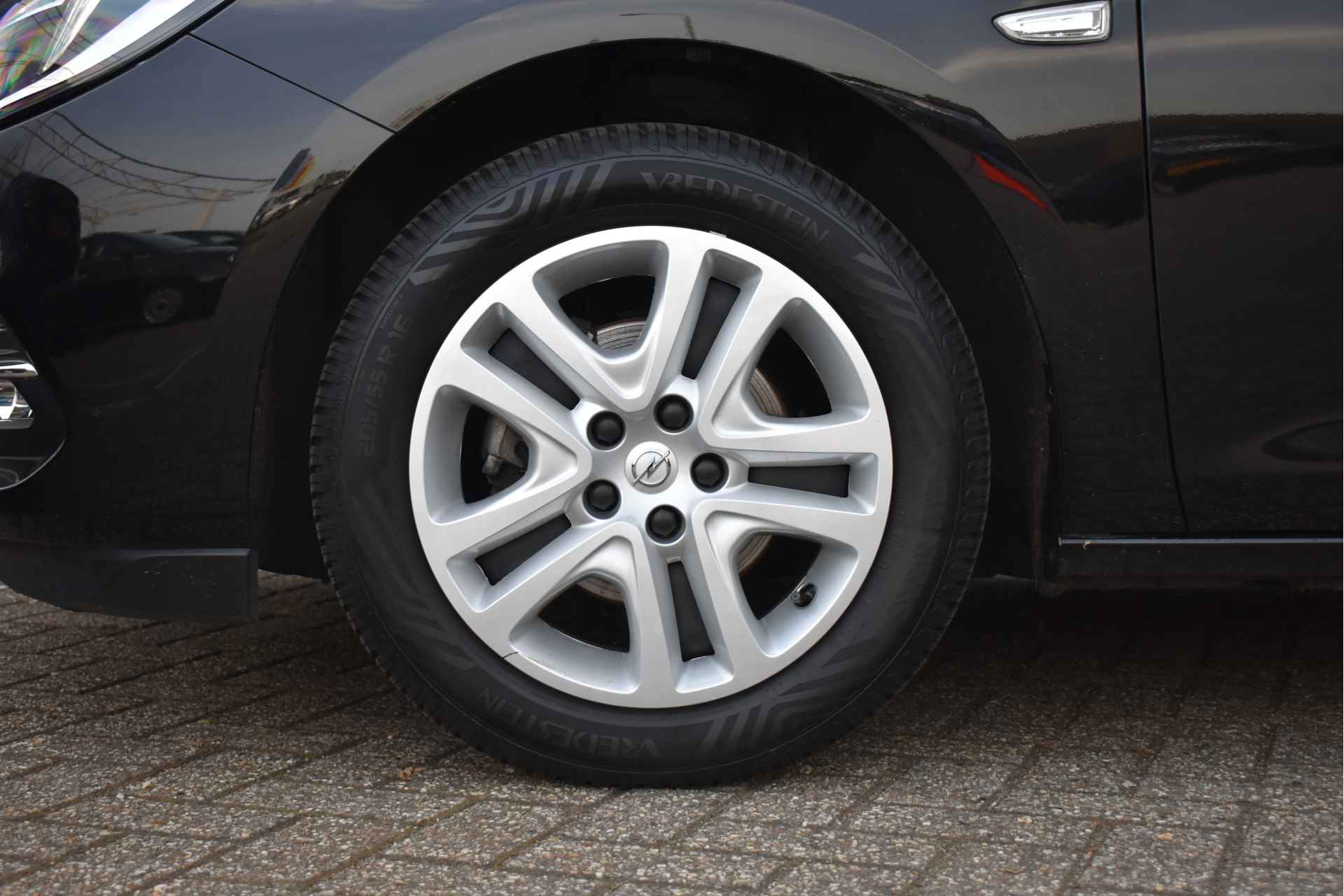 Opel Astra Sports Tourer 1.2 Business Edition+ | Afn. Trekhaak | Navigatie | AGR Stoelen | Allseason Banden | Achteruitrijcamera | Parkeers - 31/43