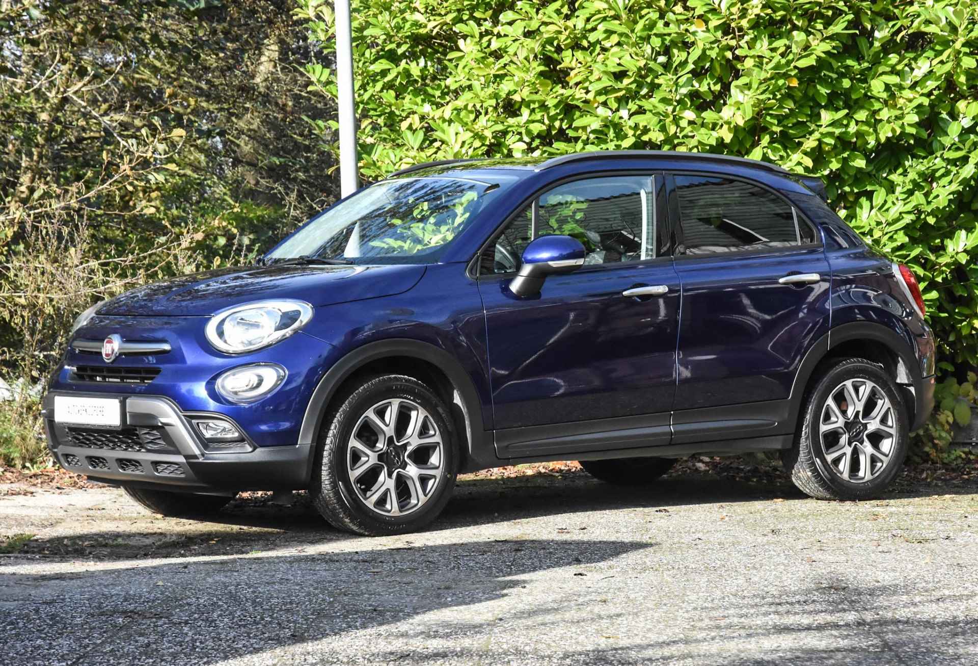 Fiat 500 X 1.4 Turbo MultiAir Lounge automaat / zwart leer/stof / stuurverwarming / stoelverwarming / airco / cruise control / navi / USB / privacy glass achter - 35/39