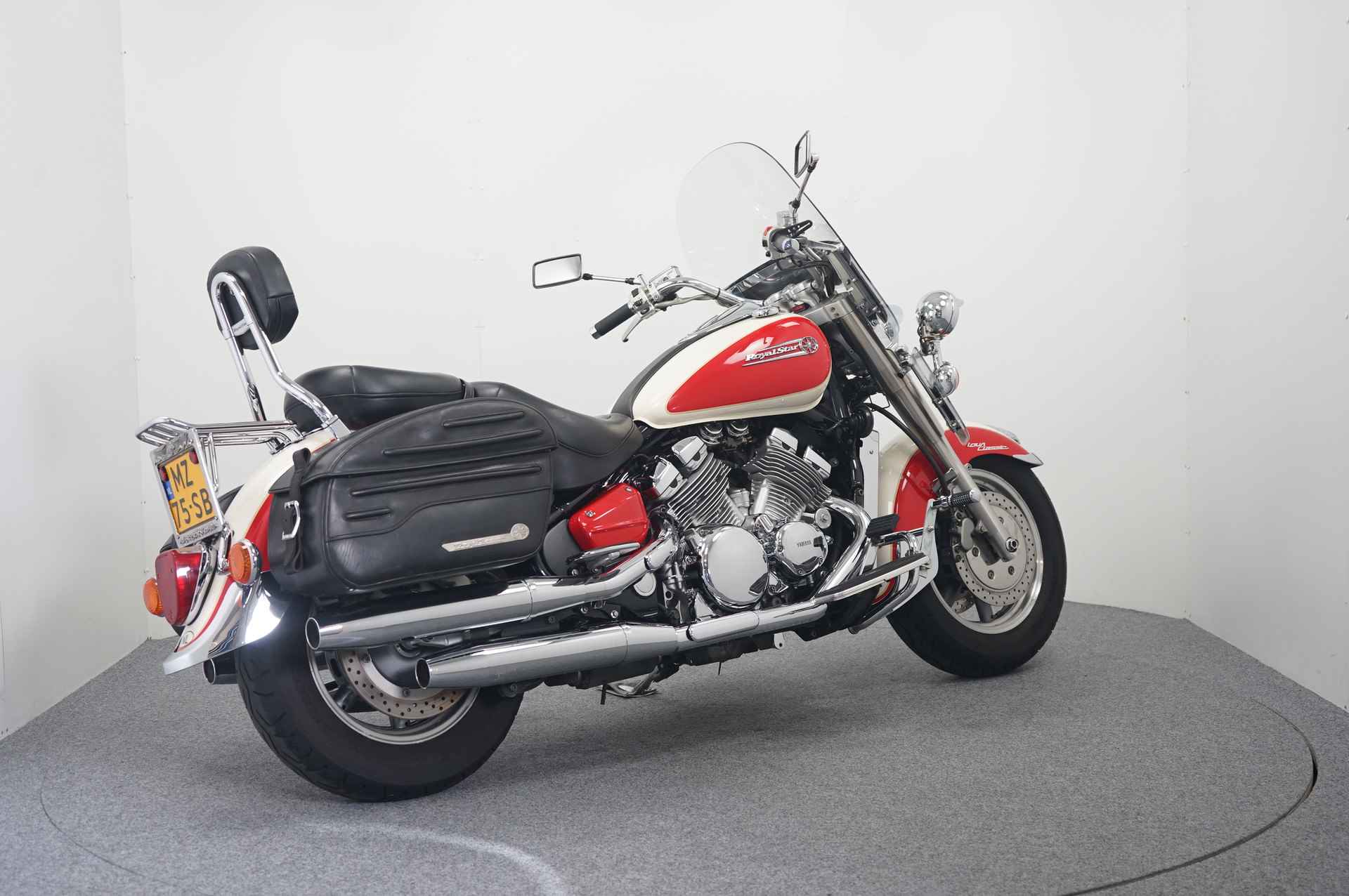 Yamaha XVZ 1300 ROYAL STAR - 8/15