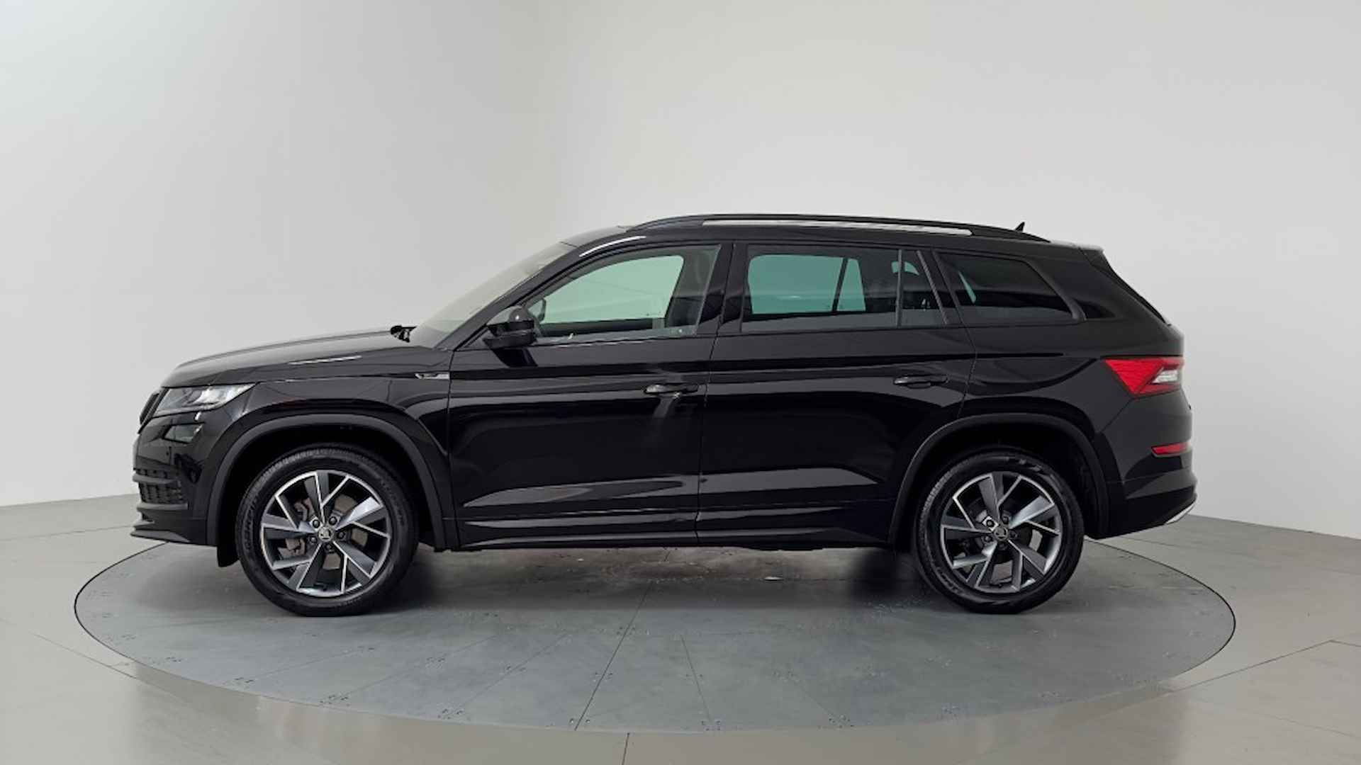 SKODA Kodiaq 1.5 TSI DSG SPORTLINE BNS 7P PANO DIGI - 4/68