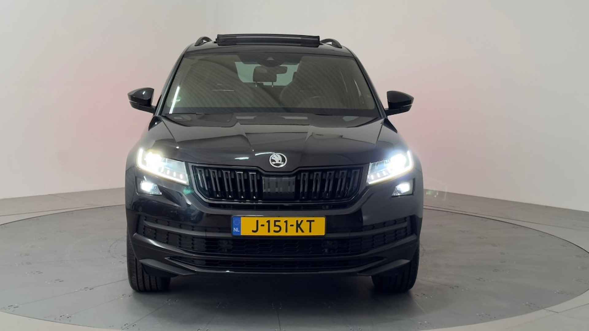 SKODA Kodiaq 1.5 TSI DSG SPORTLINE BNS 7P PANO DIGI - 63/68