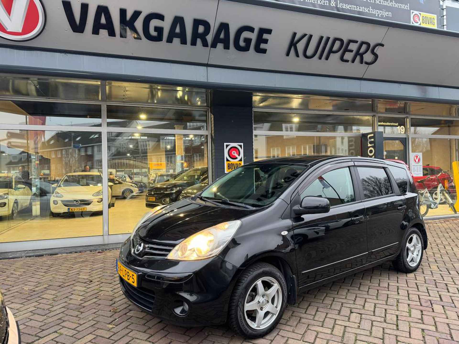 Nissan Note 1.6 Tekna - 2/12