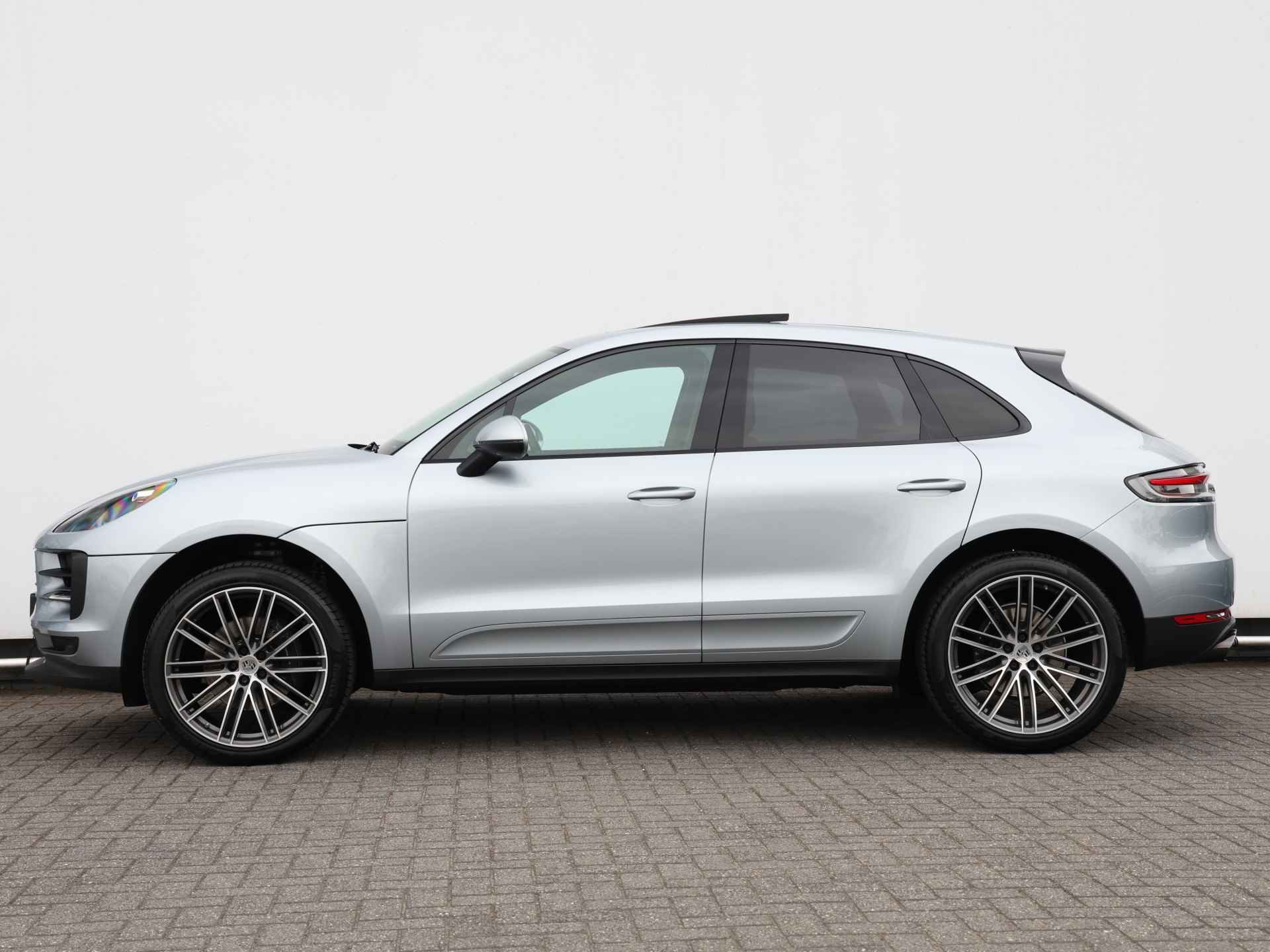 Porsche Macan 2.0 245pk | Luchtvering | Pano | Bose | Memory stoelen | Camera - 16/53