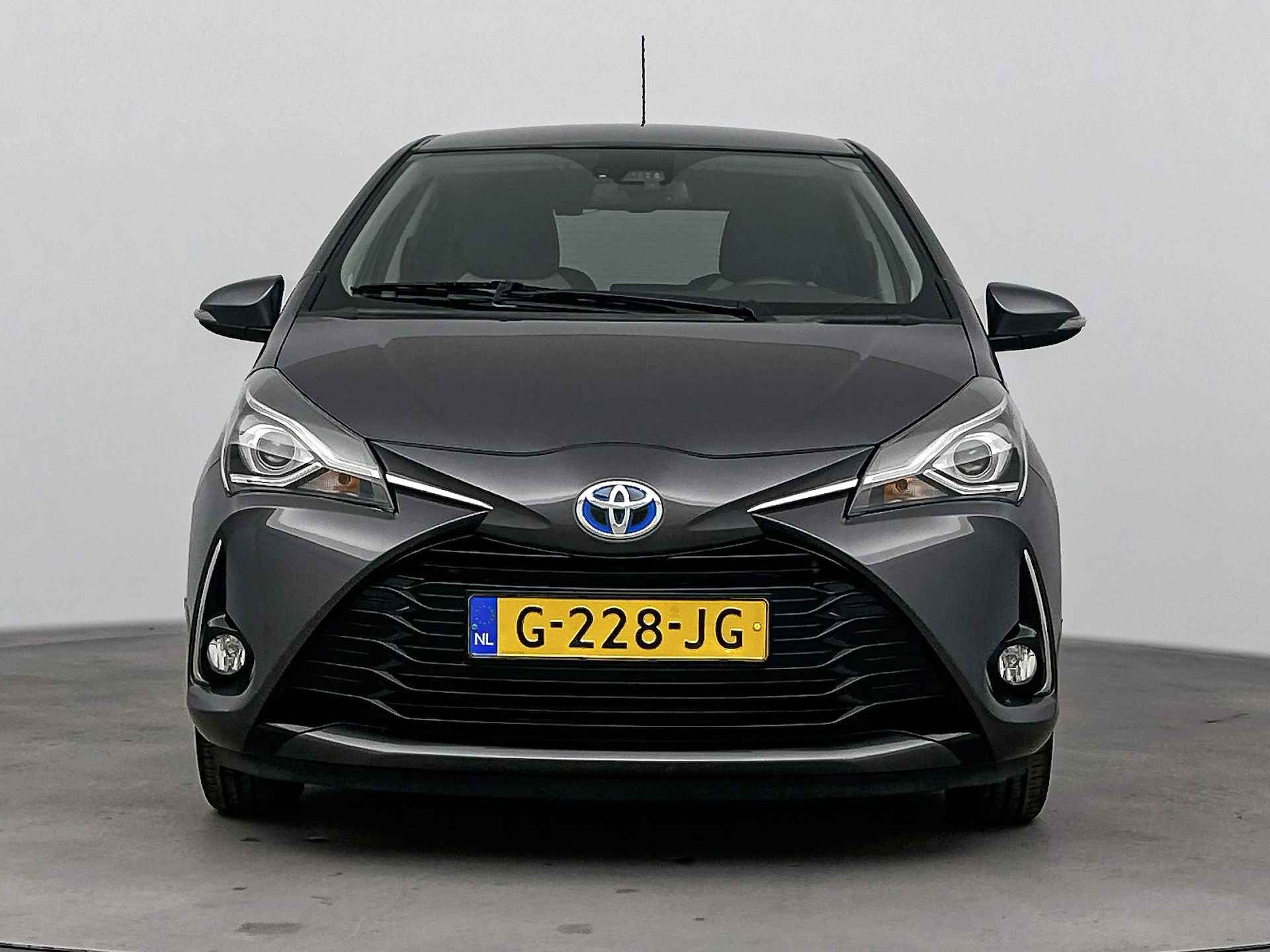 Toyota Yaris 1.5 Hybrid Dynamic | NL-Auto | Navigatie | - 27/42