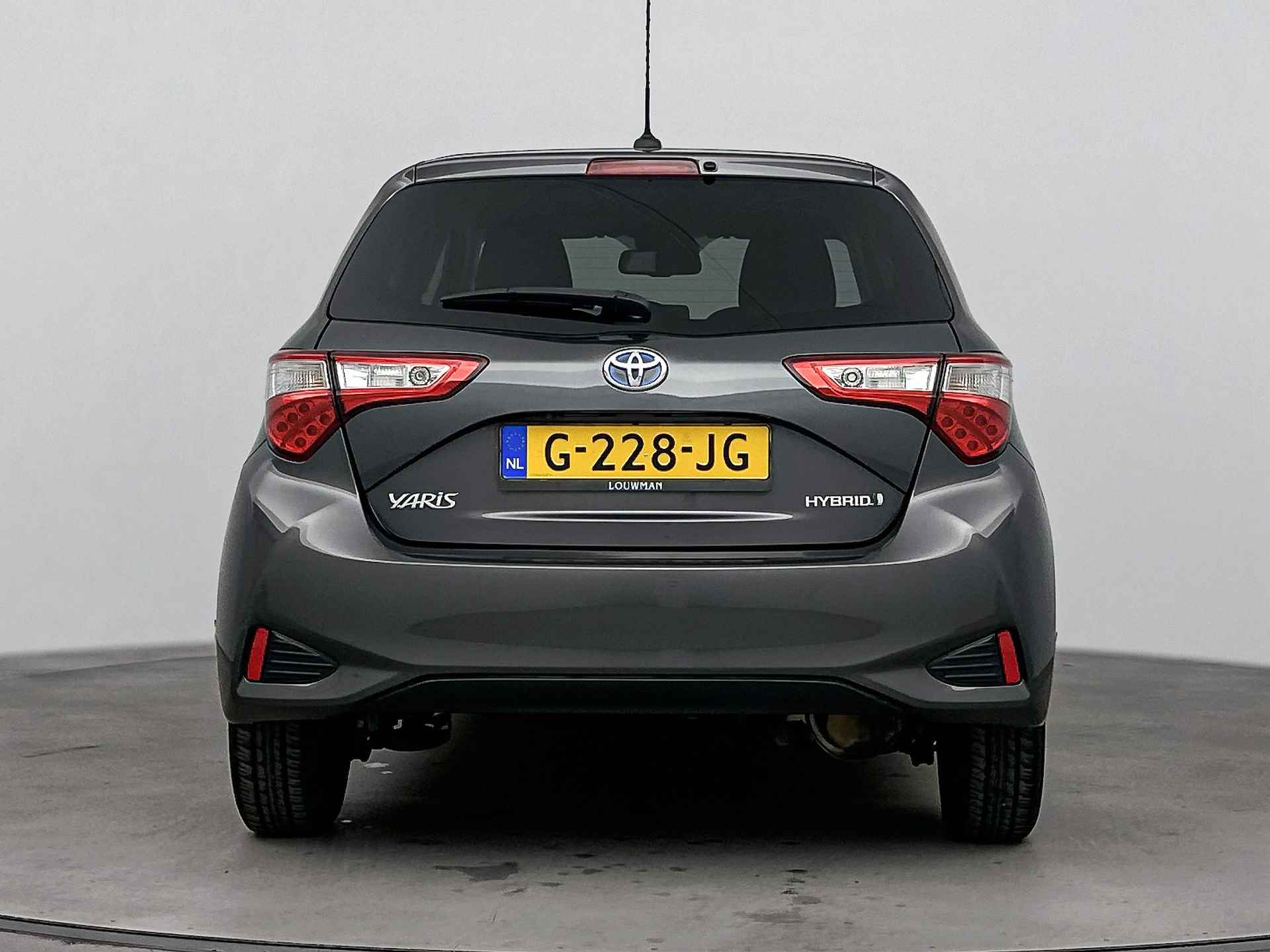 Toyota Yaris 1.5 Hybrid Dynamic | NL-Auto | Navigatie | - 29/42