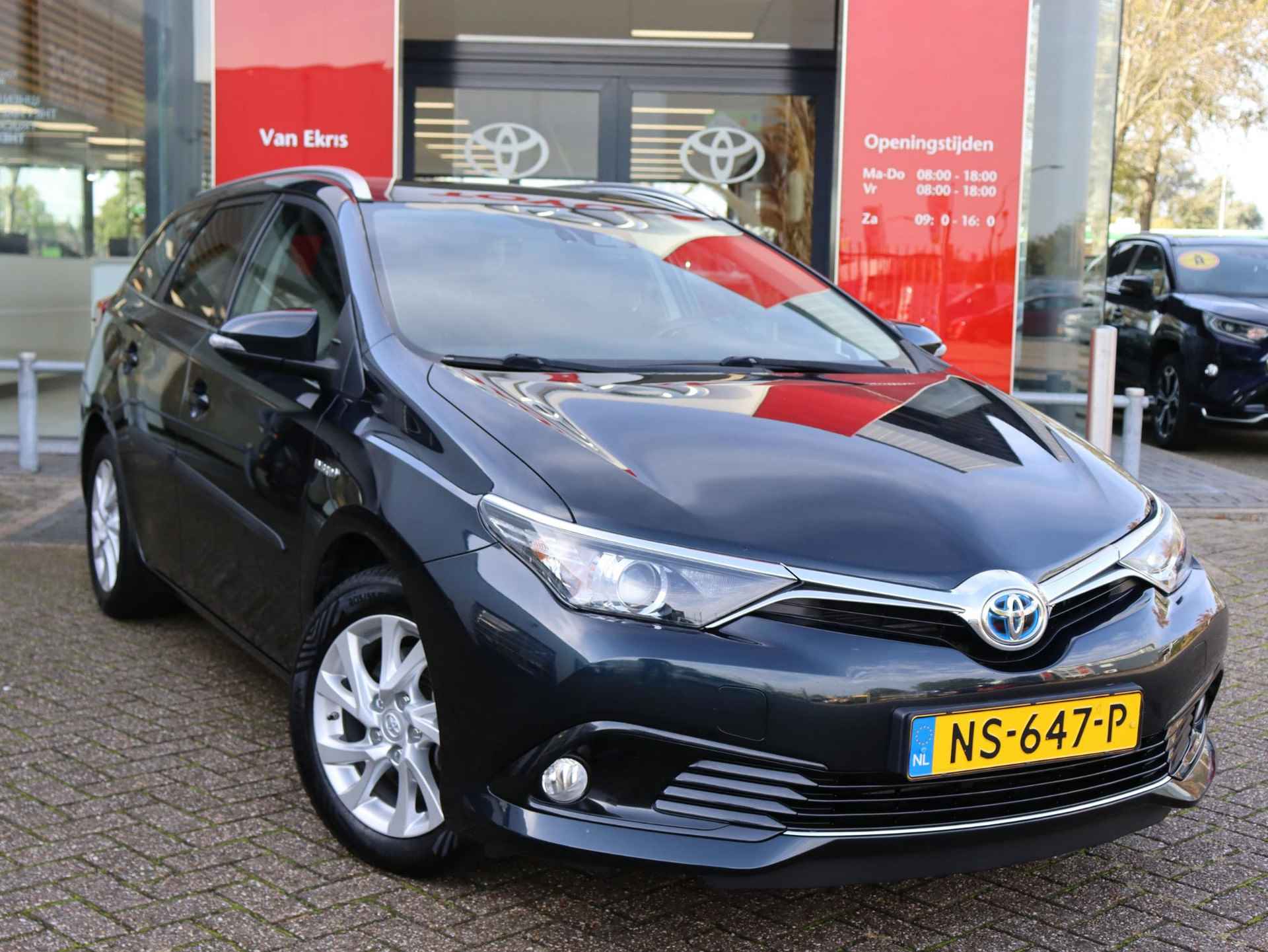 Toyota Auris Touring Sports 1.8 Hybrid Dynamic - 11/37